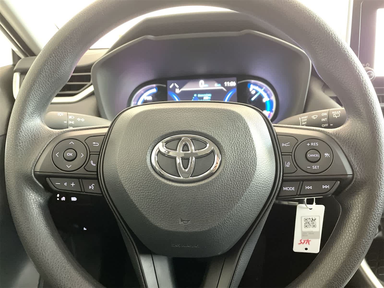 Thumbnail: 2025 Toyota RAV4 - 17