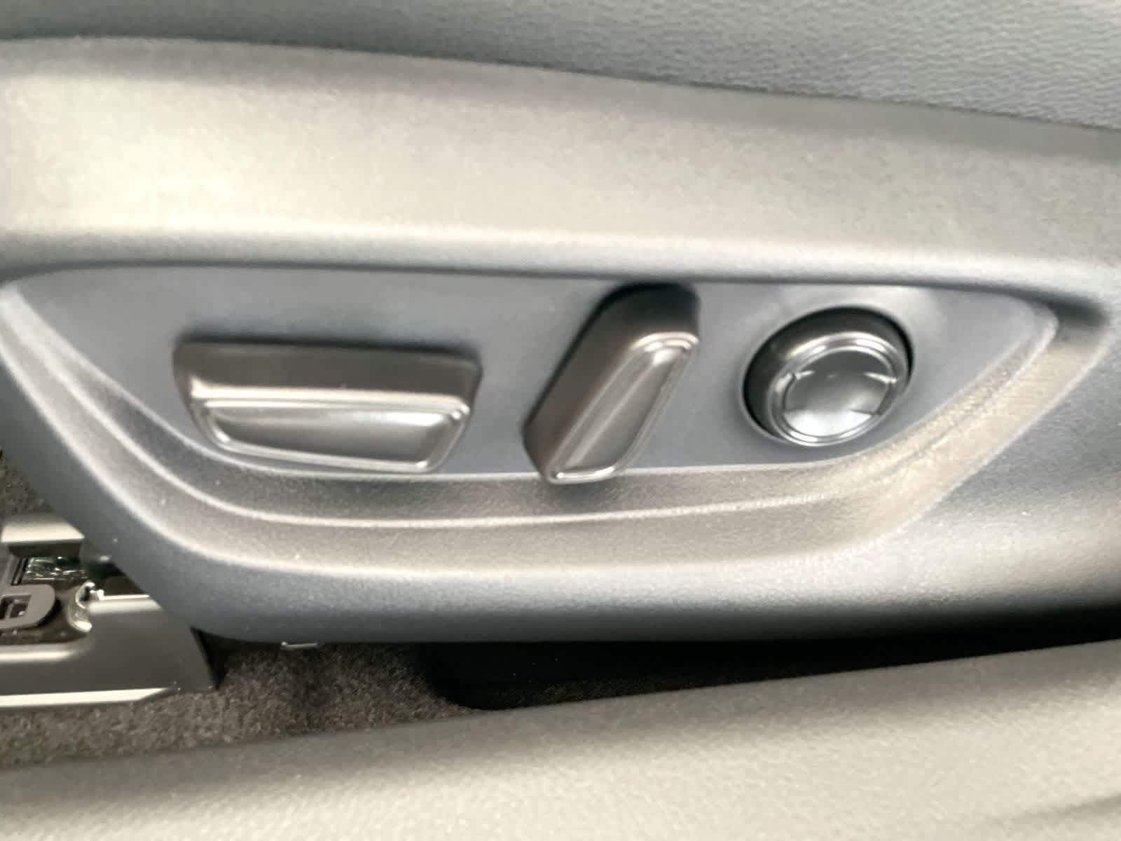 Thumbnail: 2026 Toyota Camry - 10