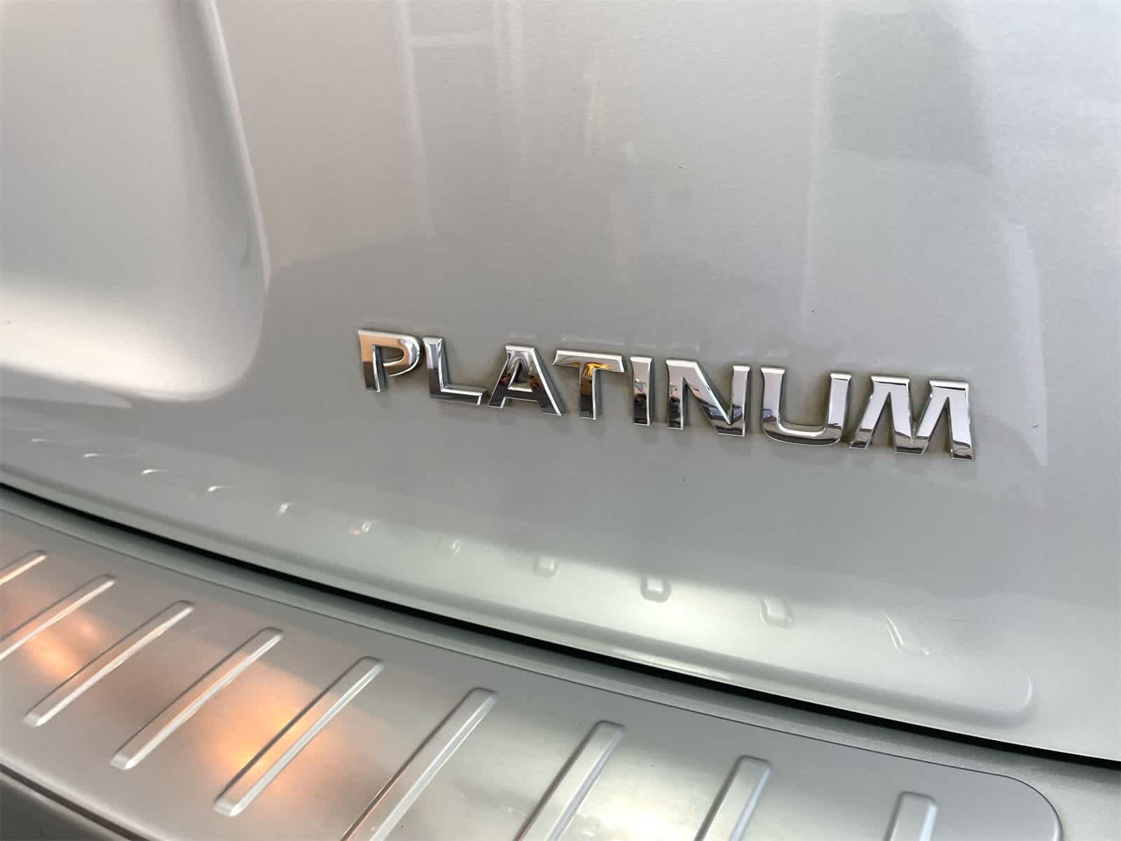 Thumbnail: 2018 Nissan Pathfinder - 6