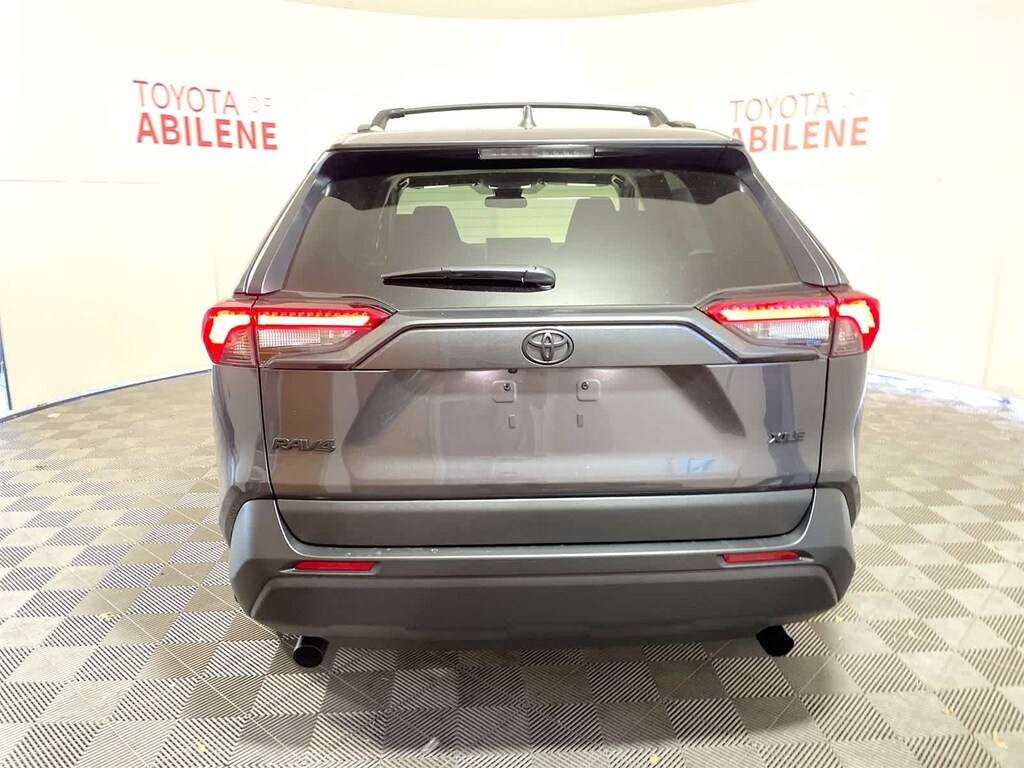 New 2025 Toyota RAV4 XLE SUV