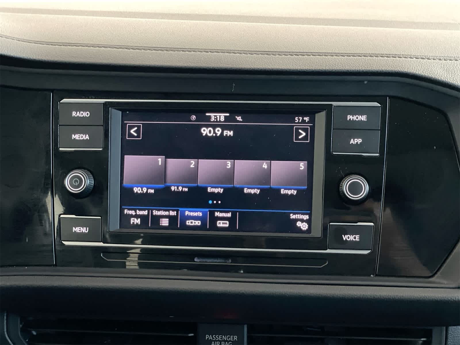 Thumbnail: 2024 Volkswagen Jetta - 19