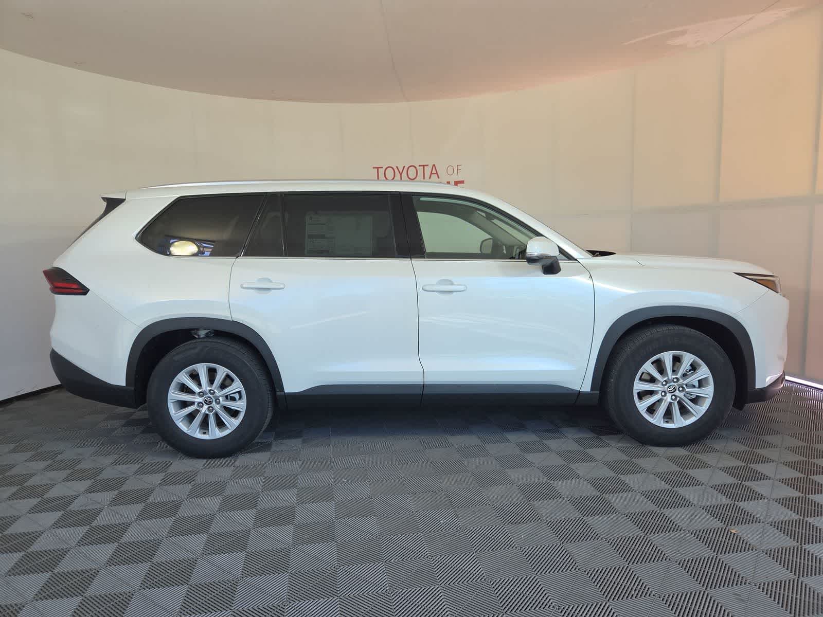 Thumbnail: 2026 Toyota Grand Highlander - 8