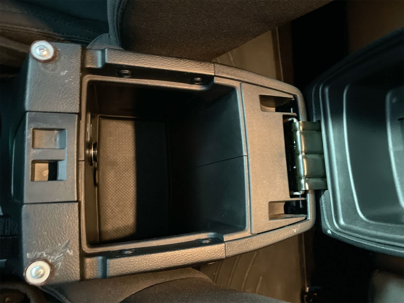 Thumbnail: 2016 Jeep Wrangler - 21