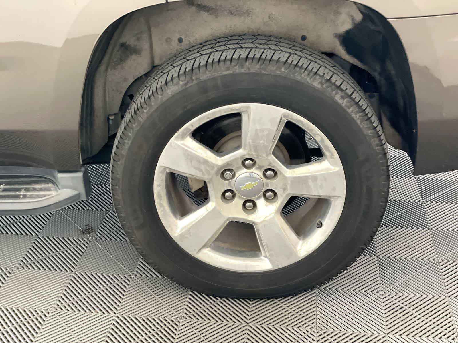 Thumbnail: 2016 Chevrolet Tahoe - 25