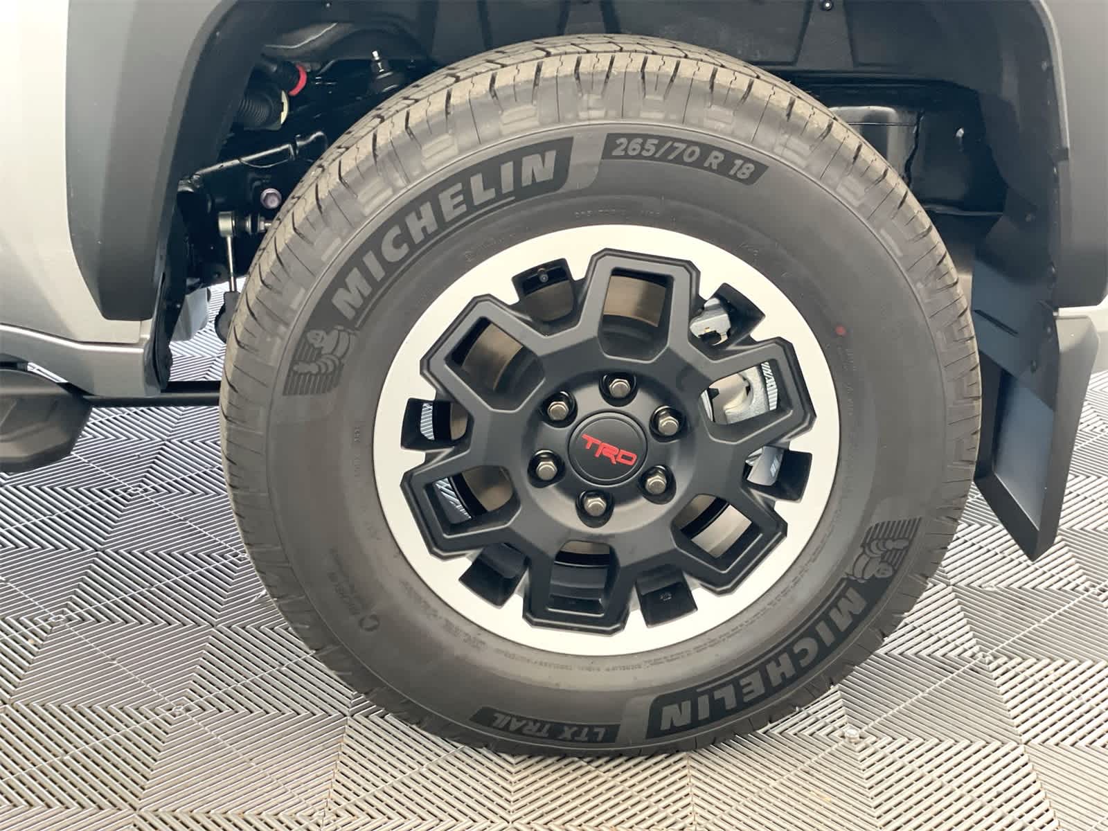 Thumbnail: 2025 Toyota 4Runner - 25