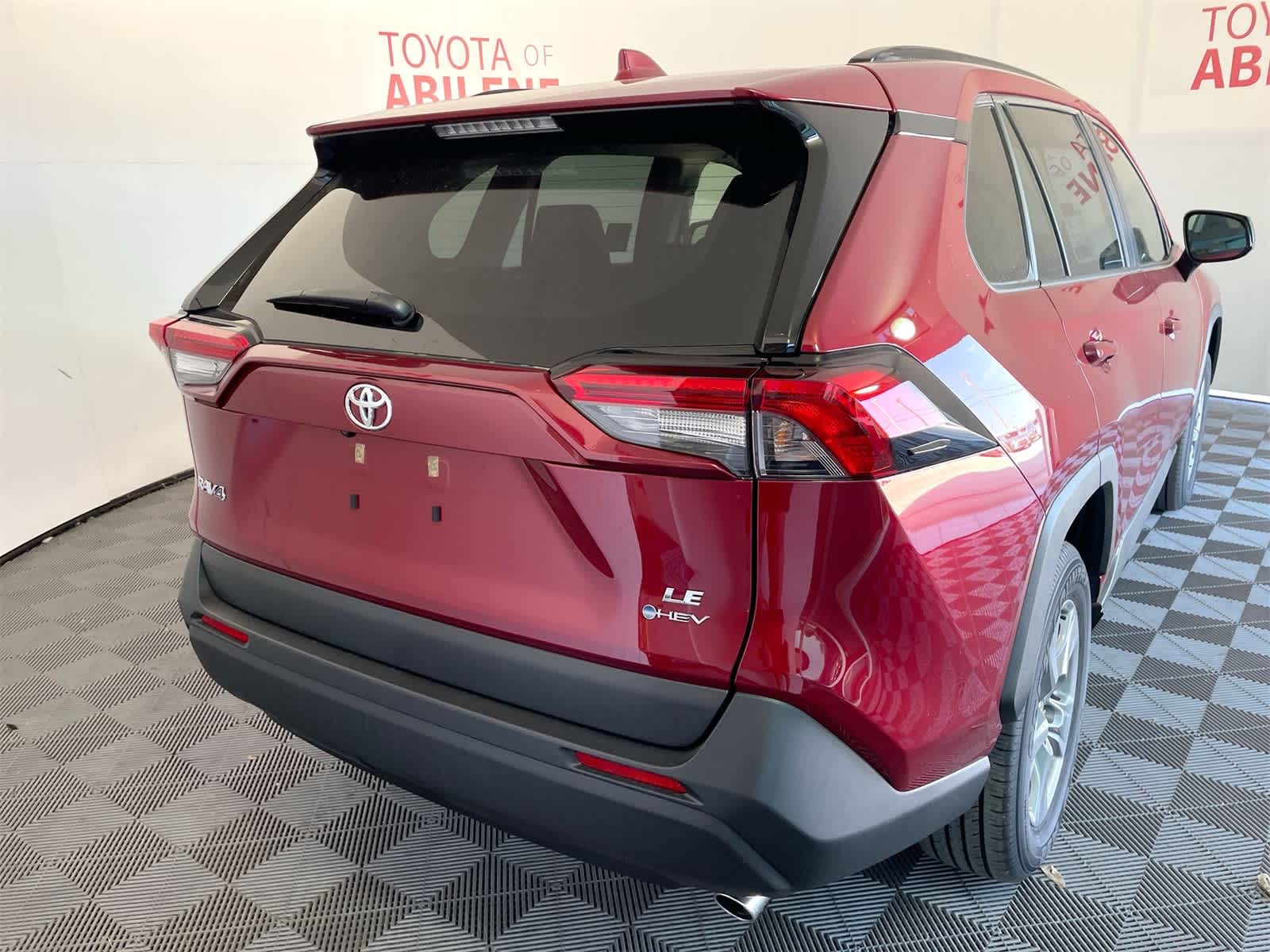 Thumbnail: 2025 Toyota RAV4 - 7