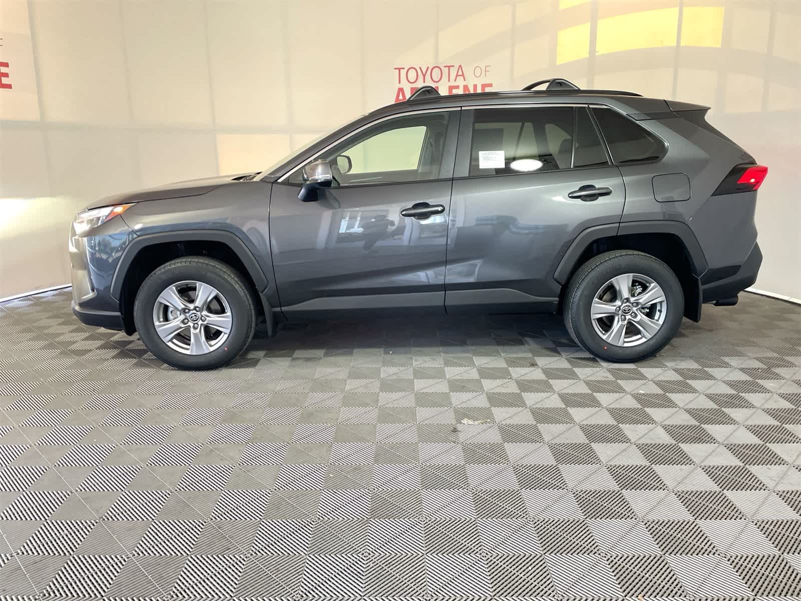 Thumbnail: 2025 Toyota RAV4 - 2