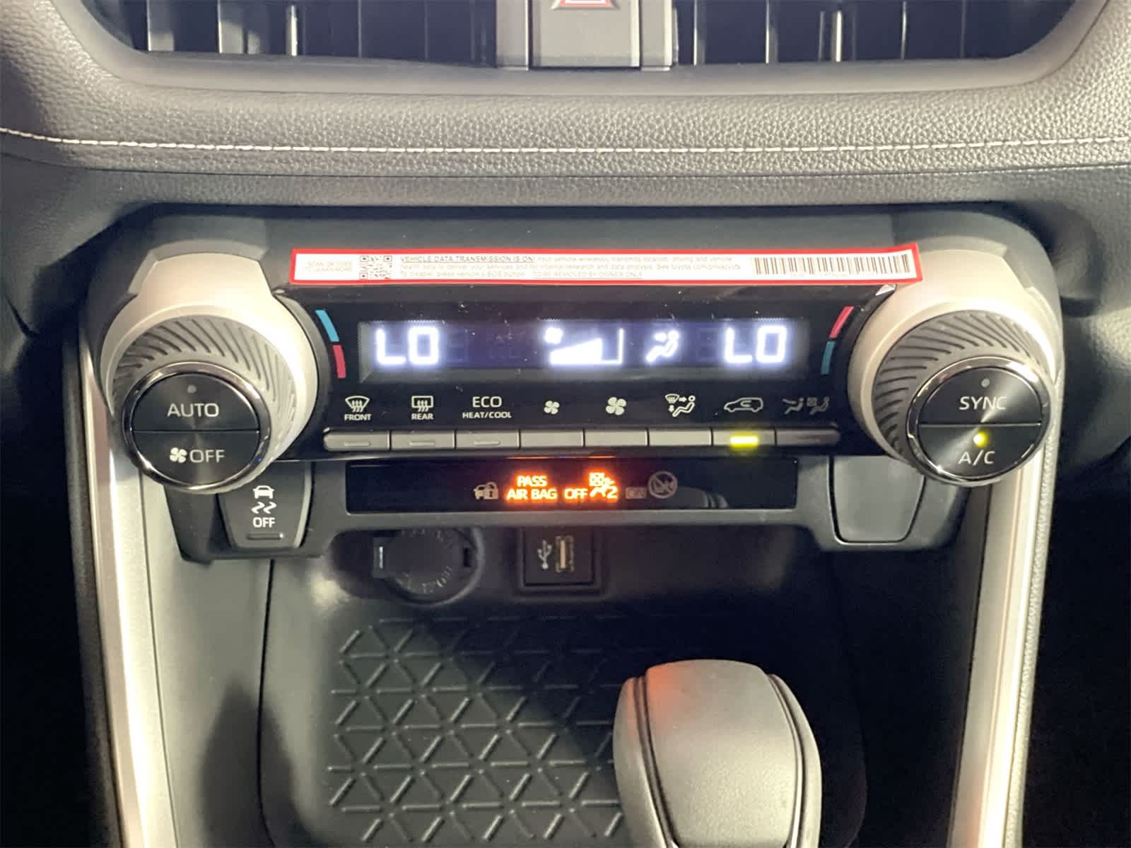 Thumbnail: 2025 Toyota RAV4 - 21