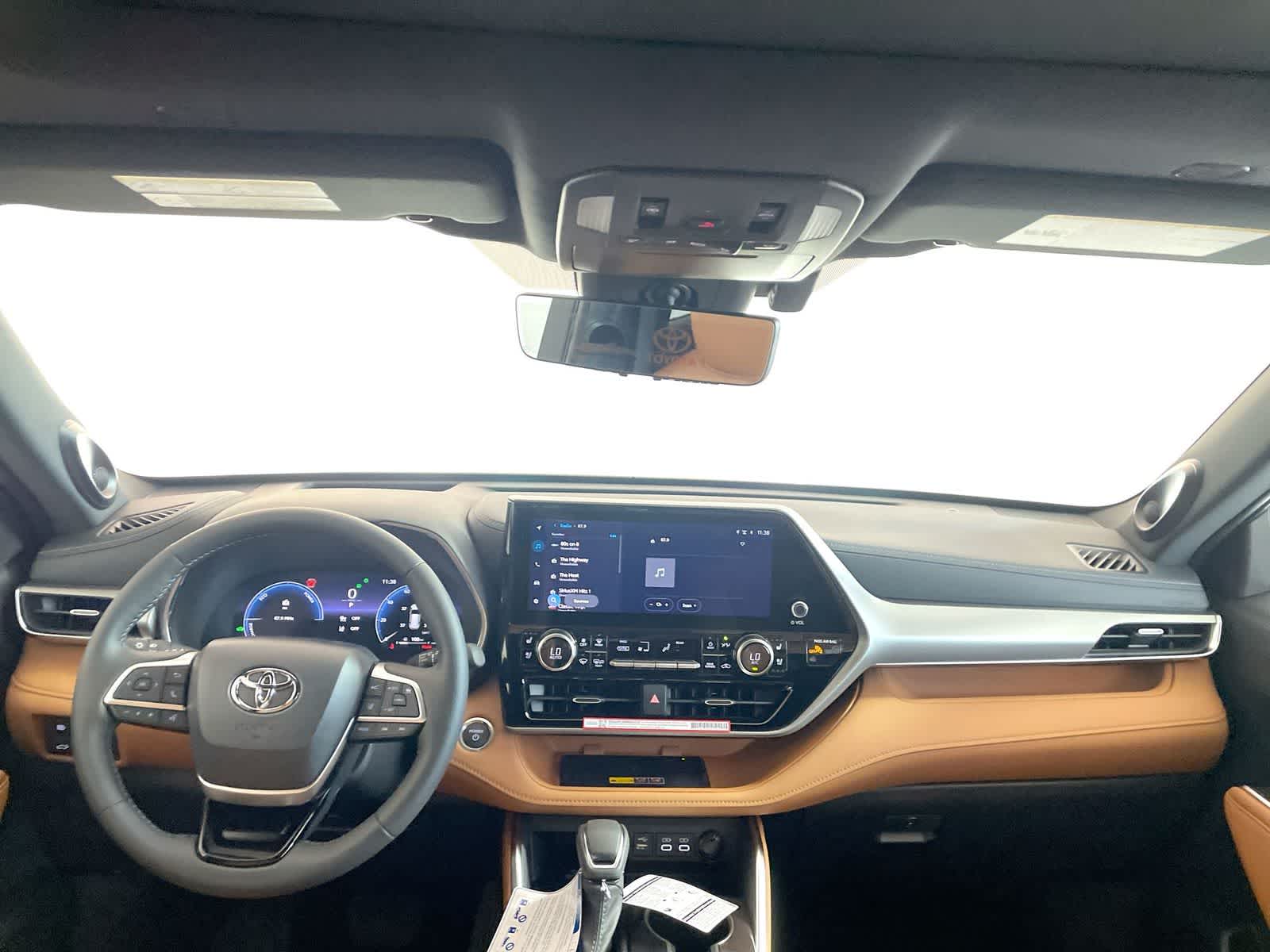 Thumbnail: 2026 Toyota Highlander - 17