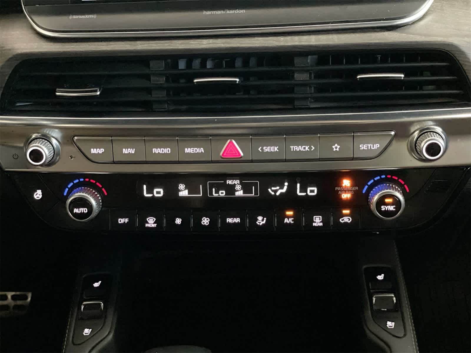 Thumbnail: 2022 Kia Telluride - 23