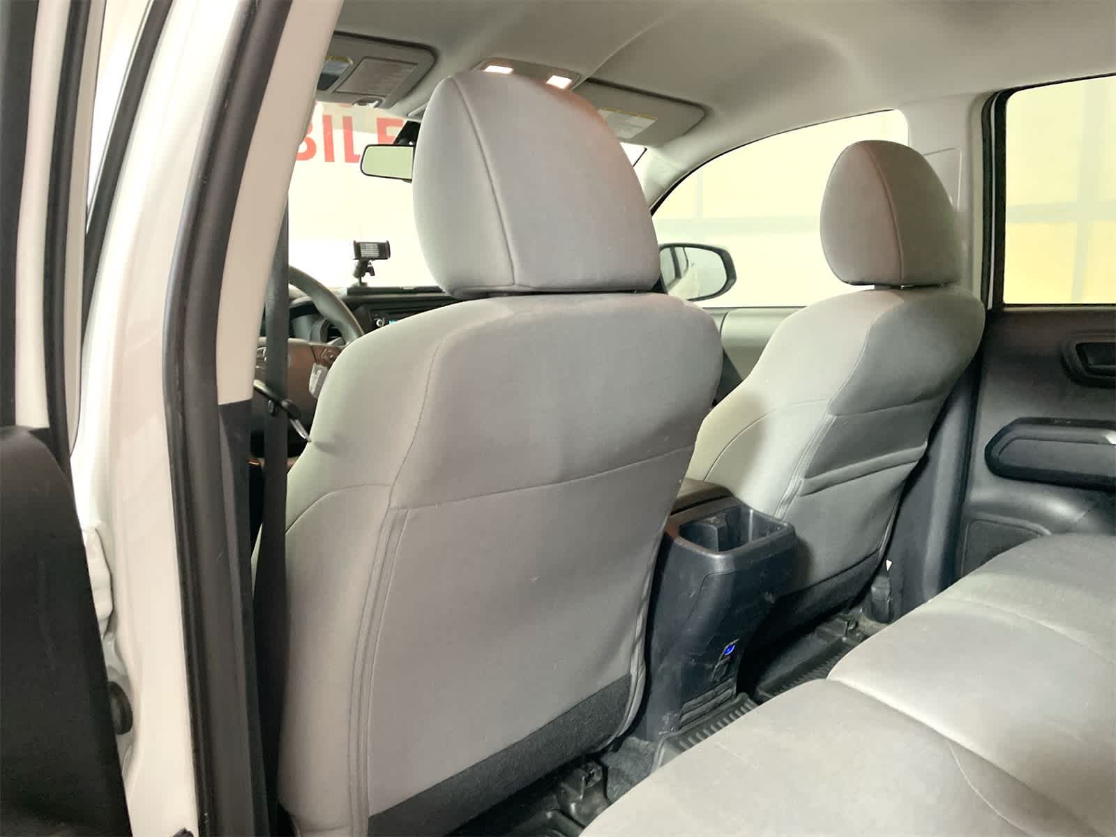 Thumbnail: 2018 Toyota Tacoma - 11