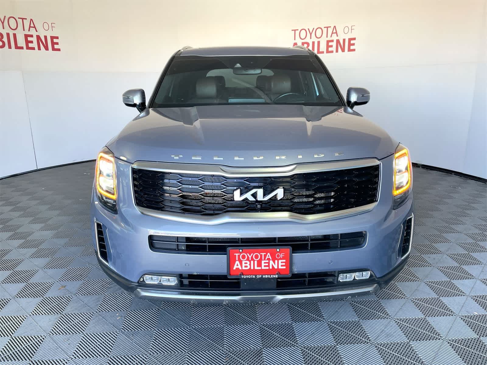Thumbnail: 2022 Kia Telluride - 8