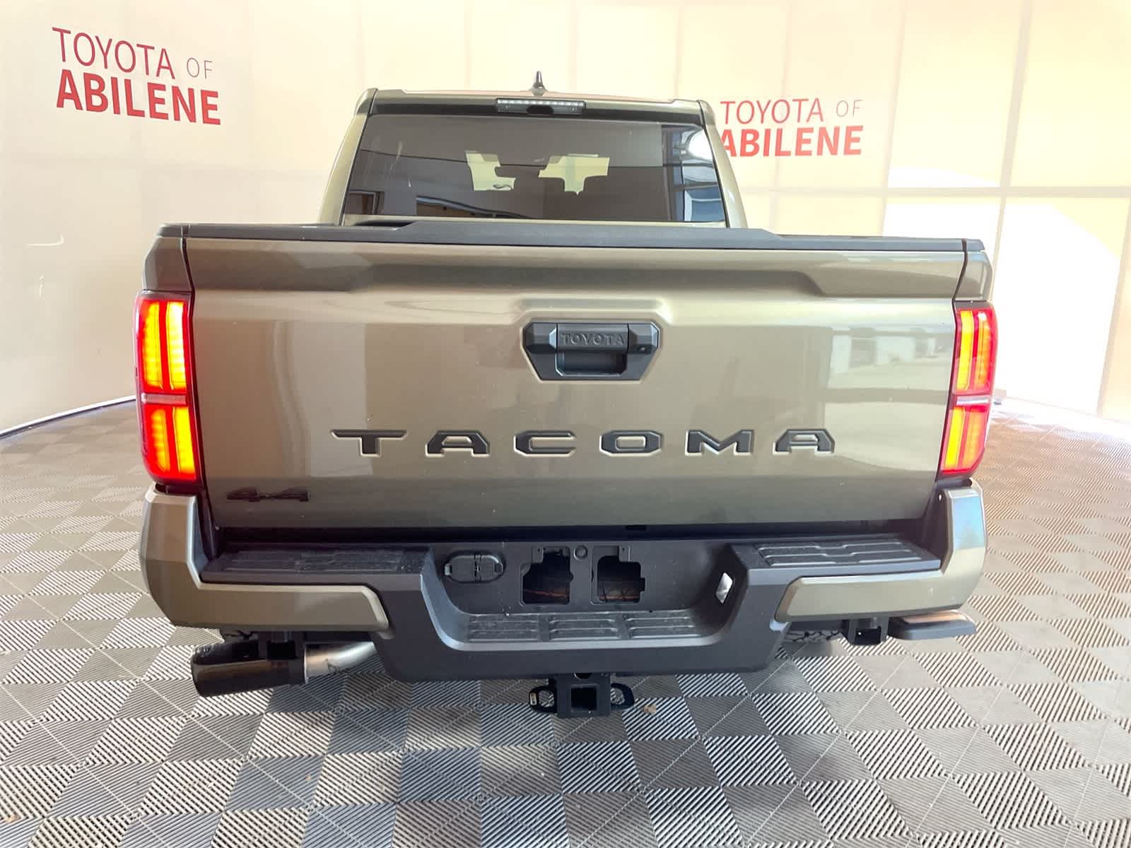 2025 Toyota Tacoma TRD Sport 4