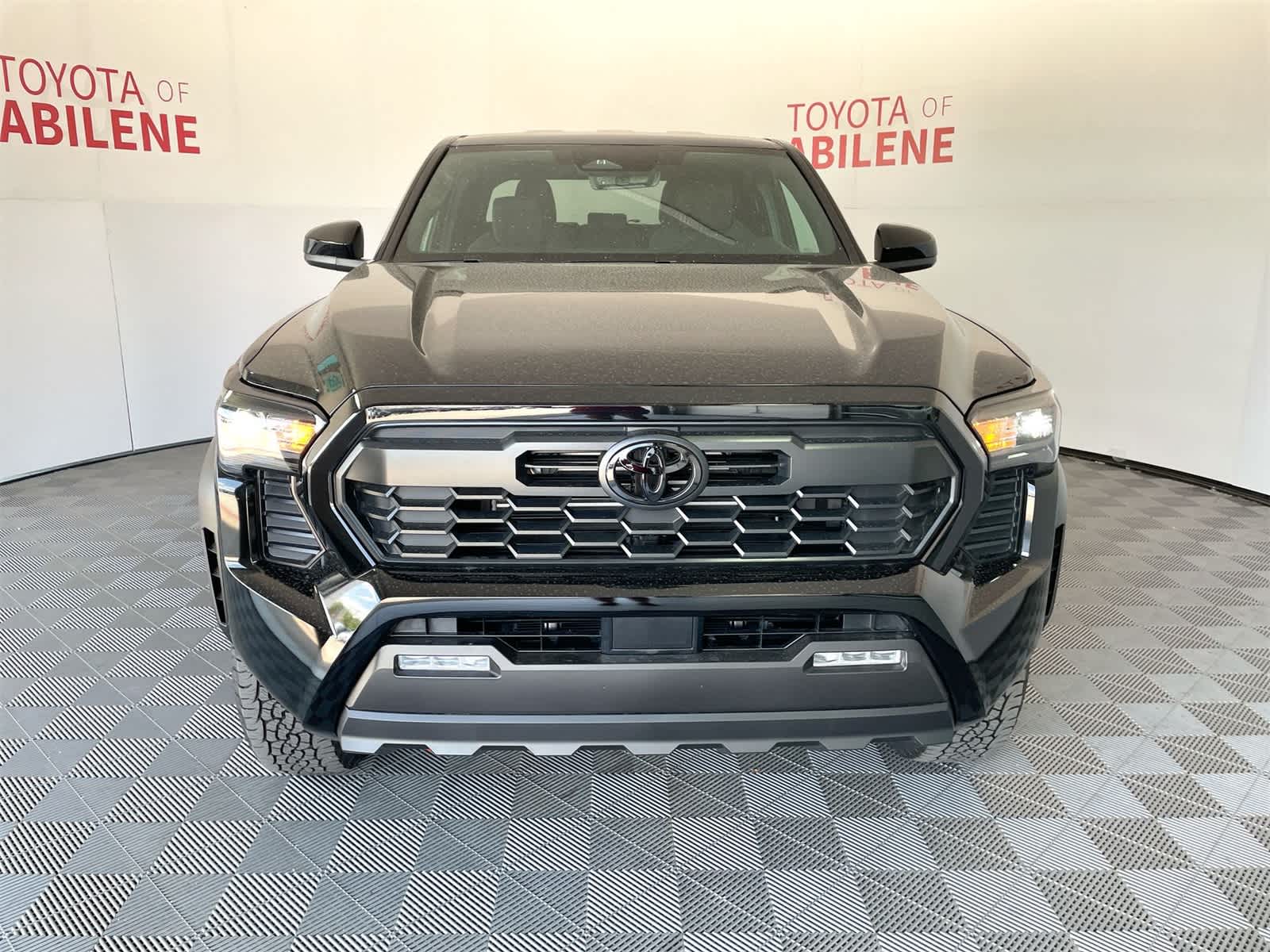 Thumbnail: 2025 Toyota Tacoma - 8