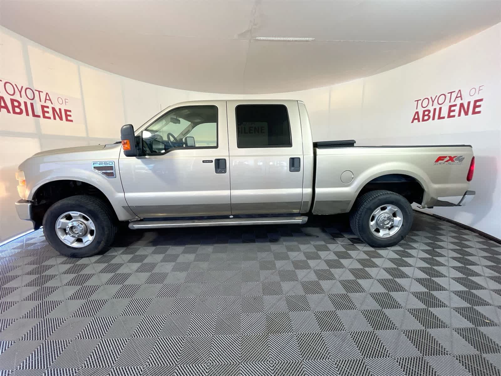 Thumbnail: 2010 Ford F-250 - 2