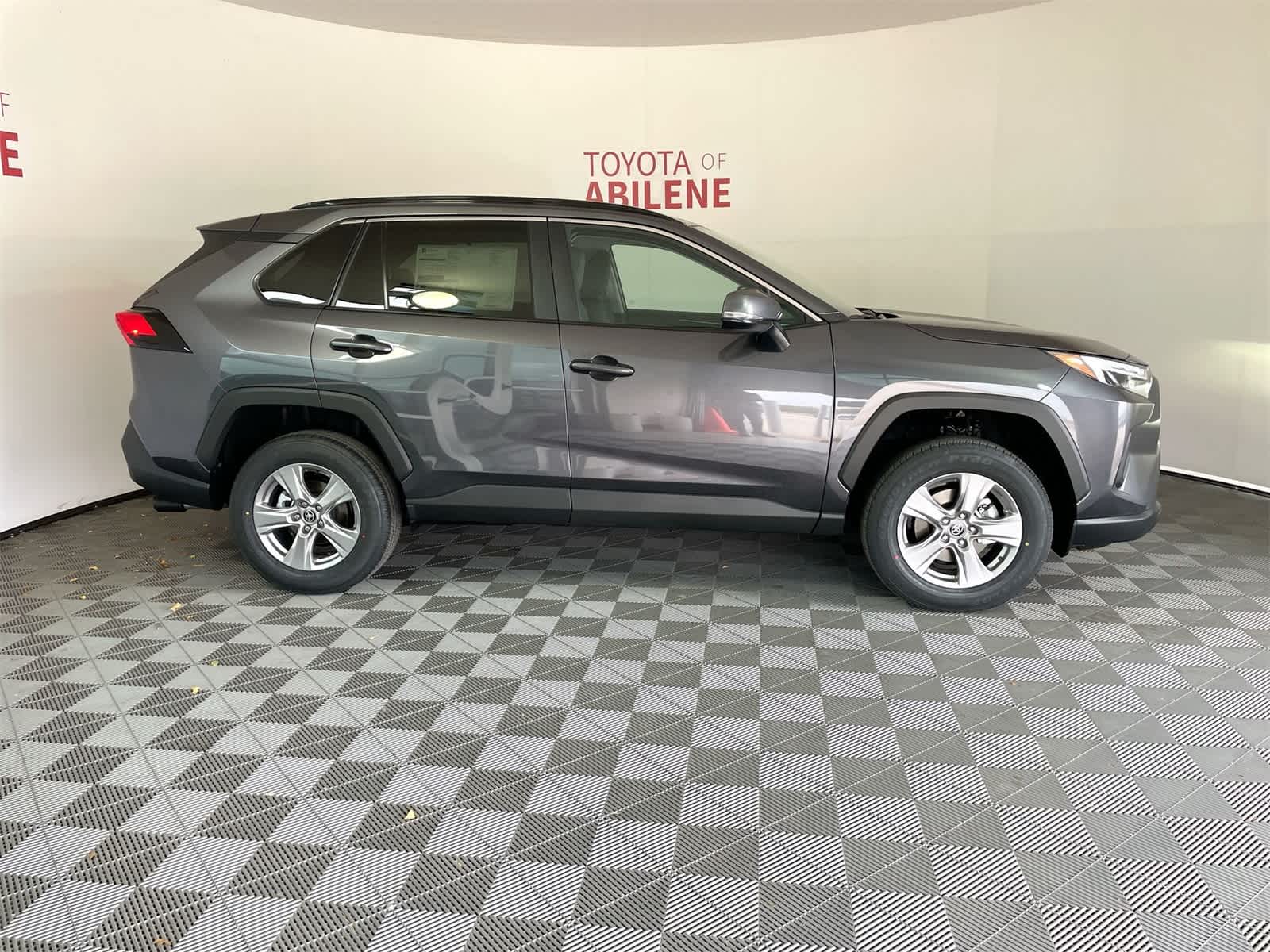 Thumbnail: 2025 Toyota RAV4 - 8