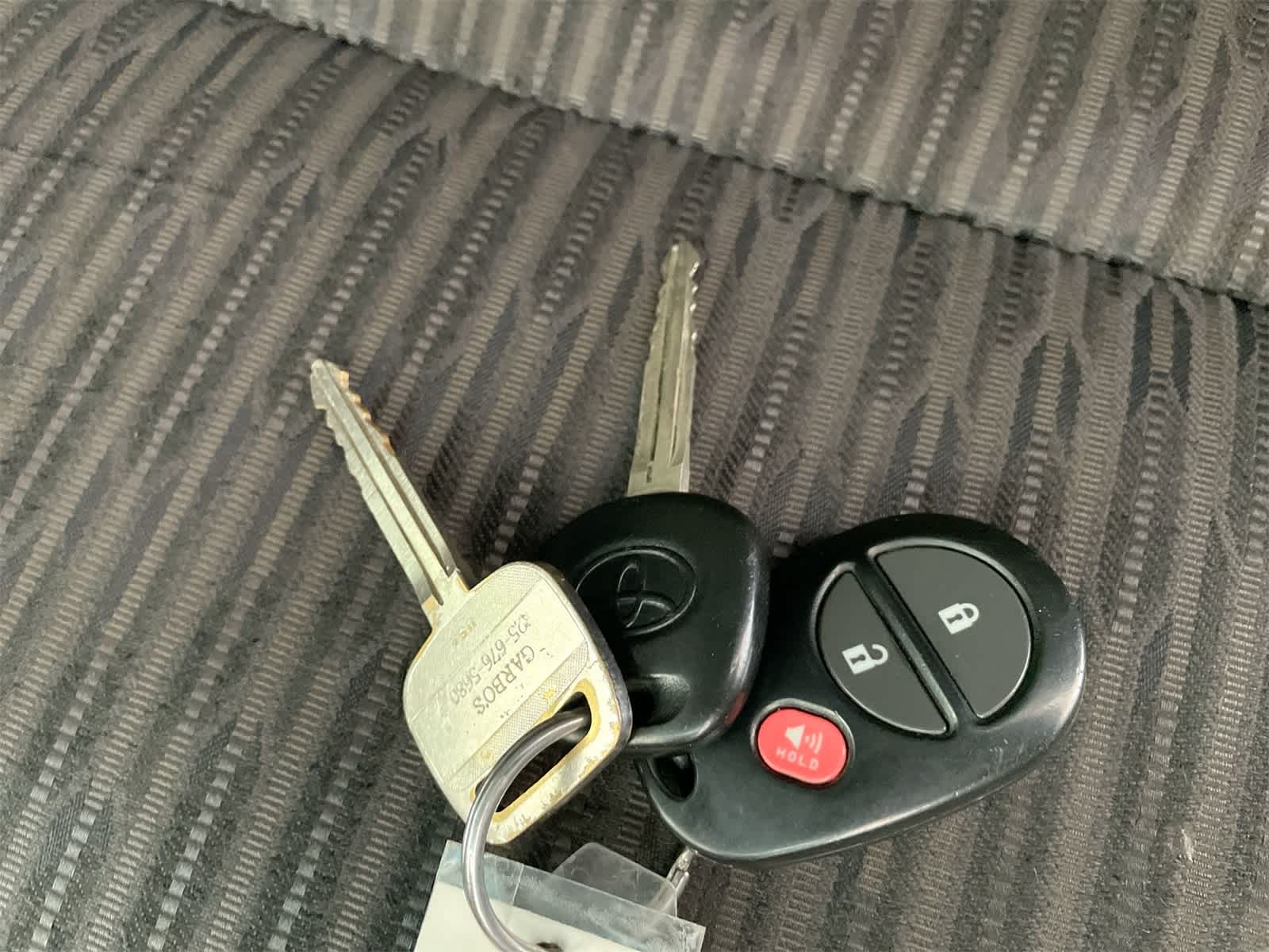 Thumbnail: 2015 Toyota Tundra - 26