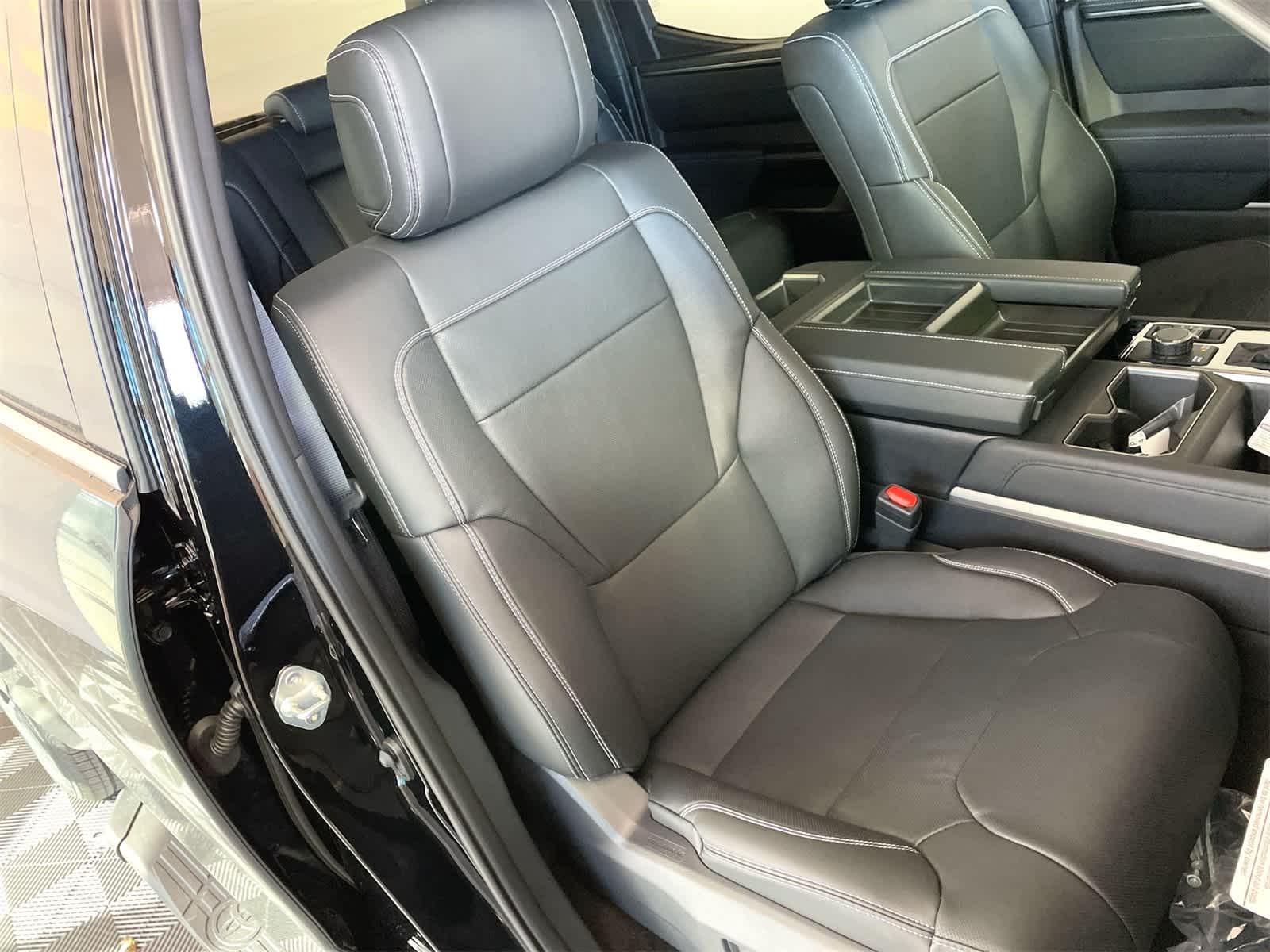 Thumbnail: 2026 Toyota Tundra - 14