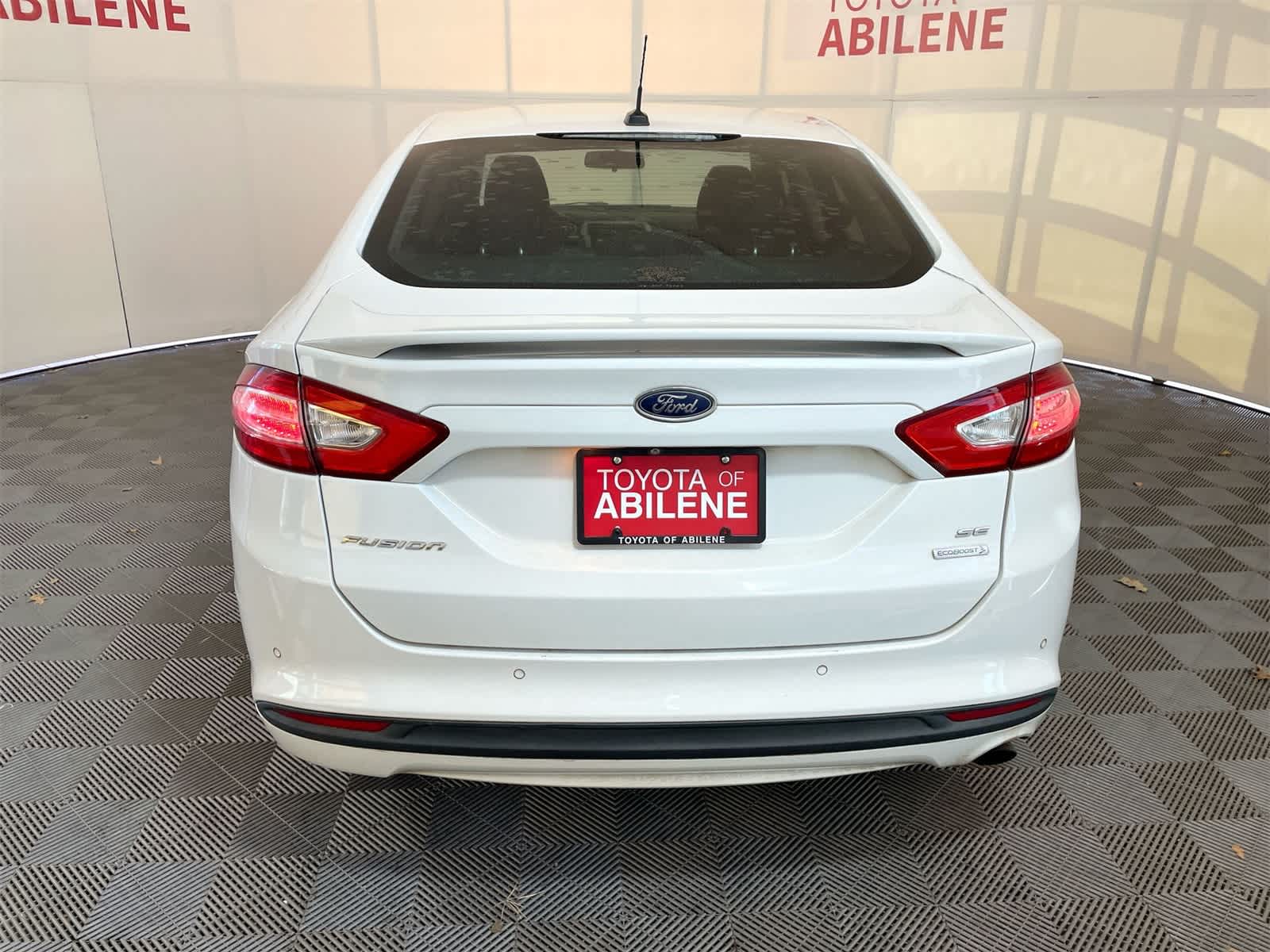 Thumbnail: 2015 Ford Fusion - 4