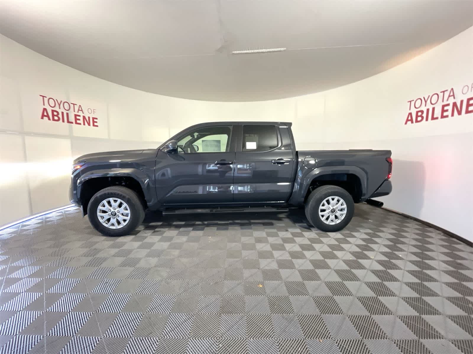 Thumbnail: 2025 Toyota Tacoma - 2