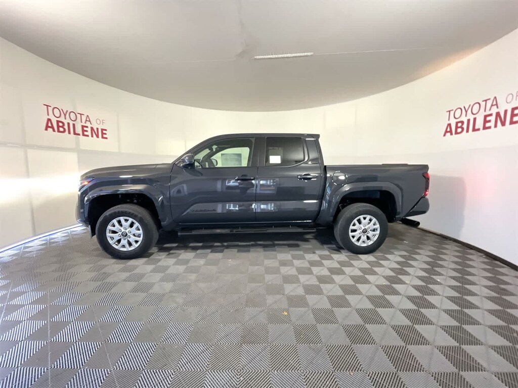 New 2025 Toyota Tacoma SR5 Truck