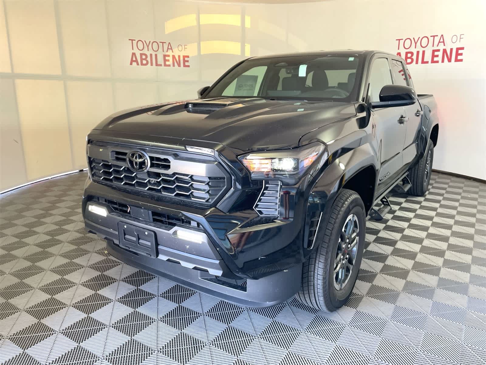 Thumbnail: 2025 Toyota Tacoma - 1