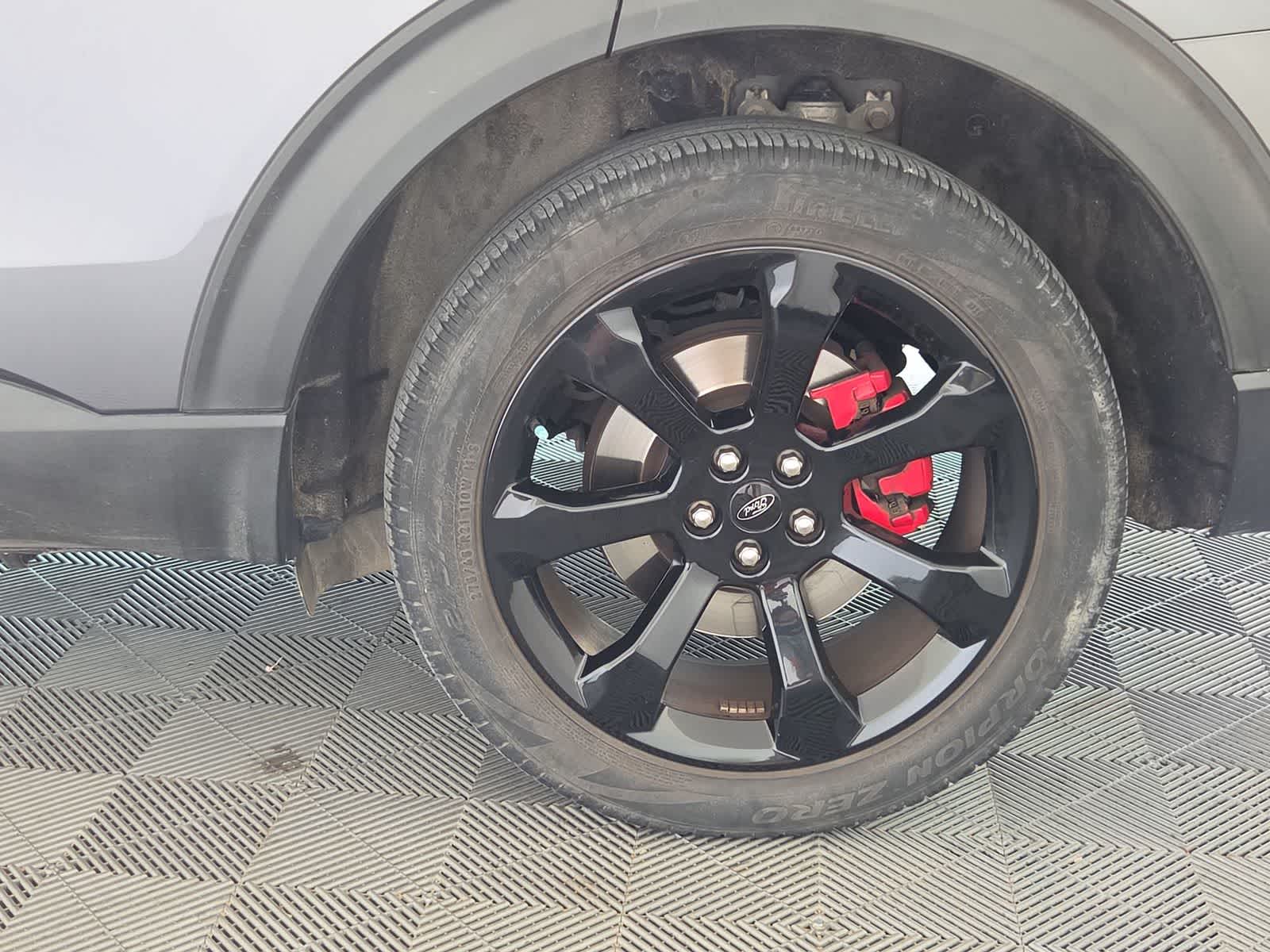 Thumbnail: 2021 Ford Explorer - 26