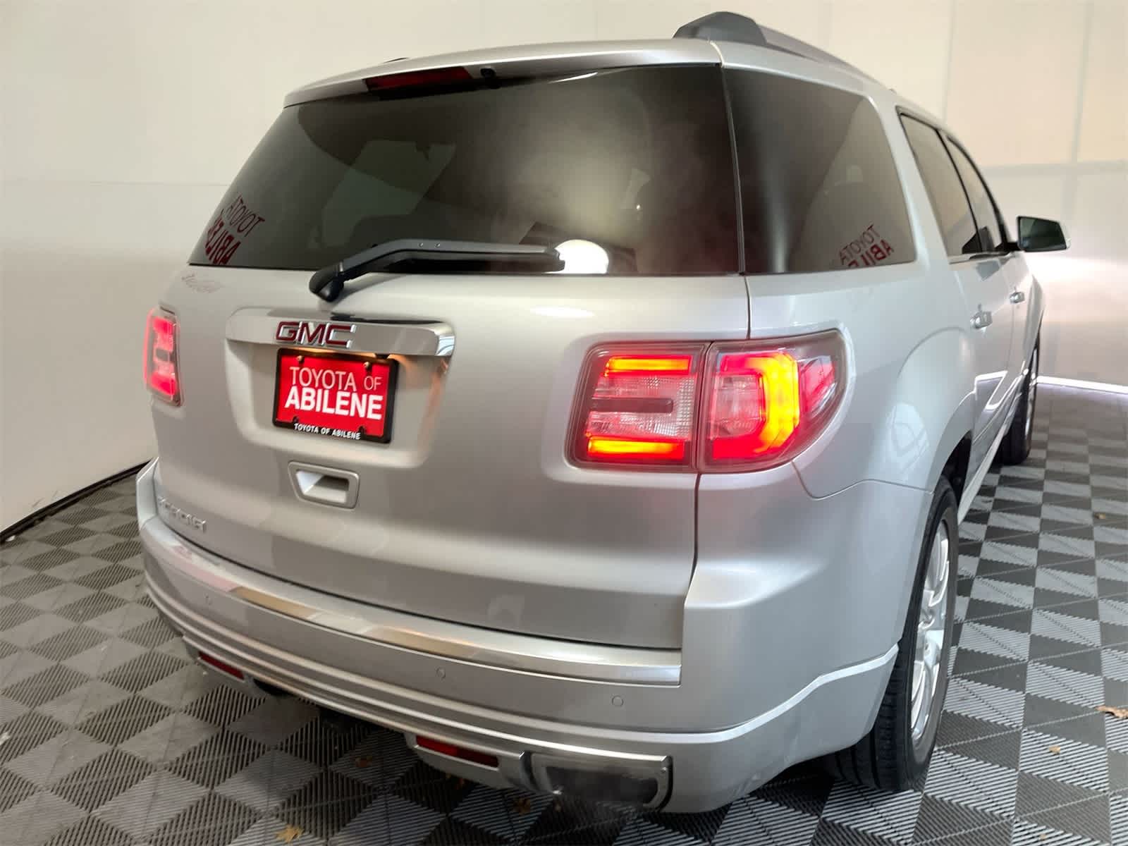 Thumbnail: 2015 GMC Acadia - 6