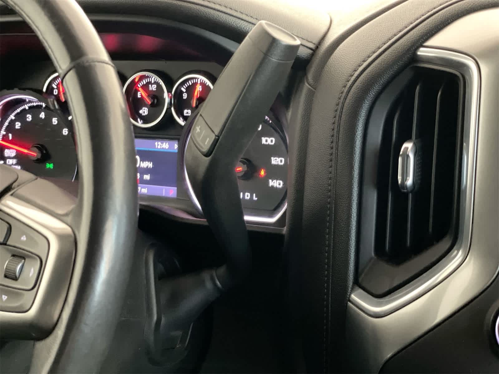 Thumbnail: 2019 Chevrolet Silverado 1500 - 23