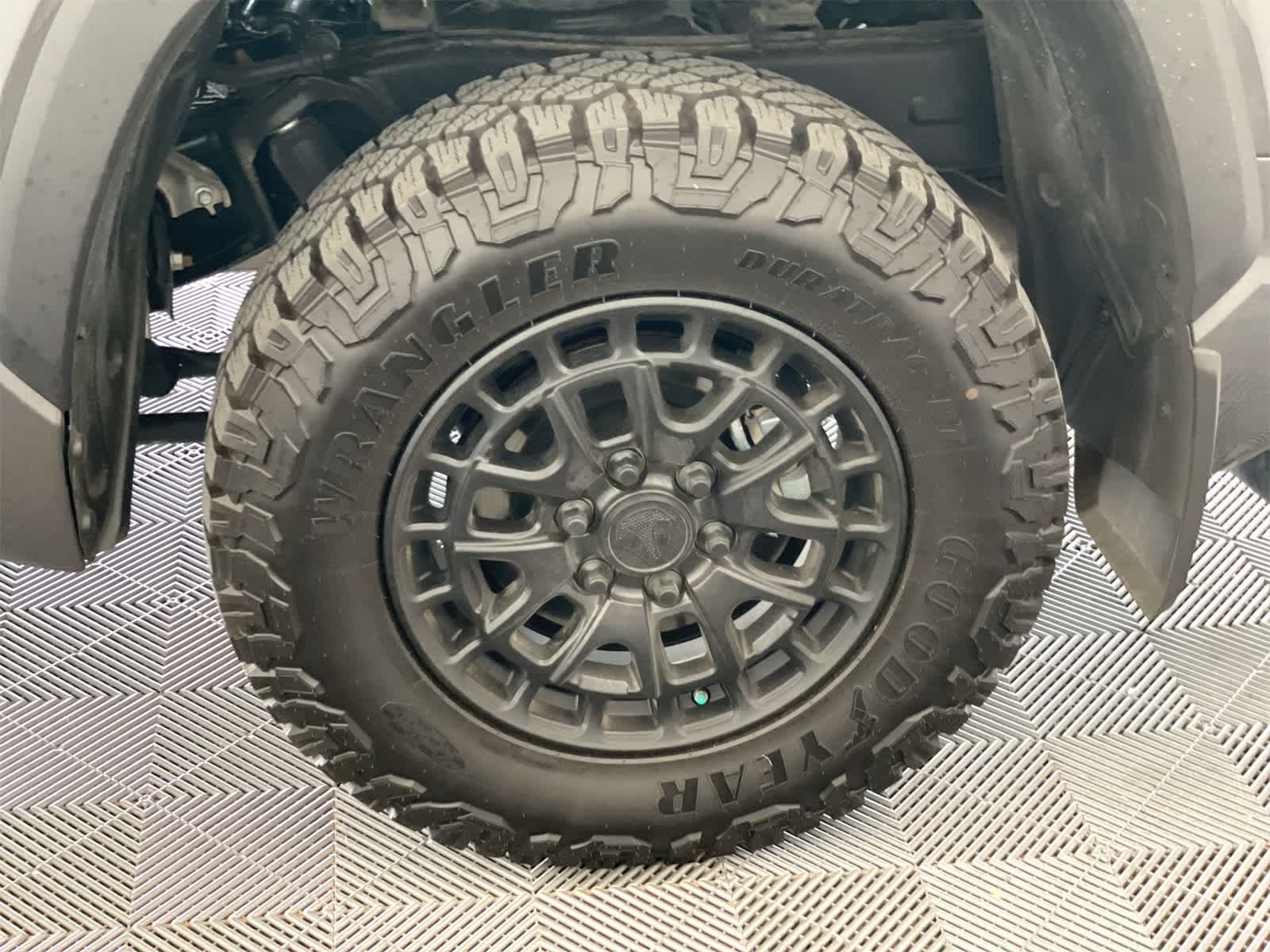 Thumbnail: 2025 Toyota Tundra - 25