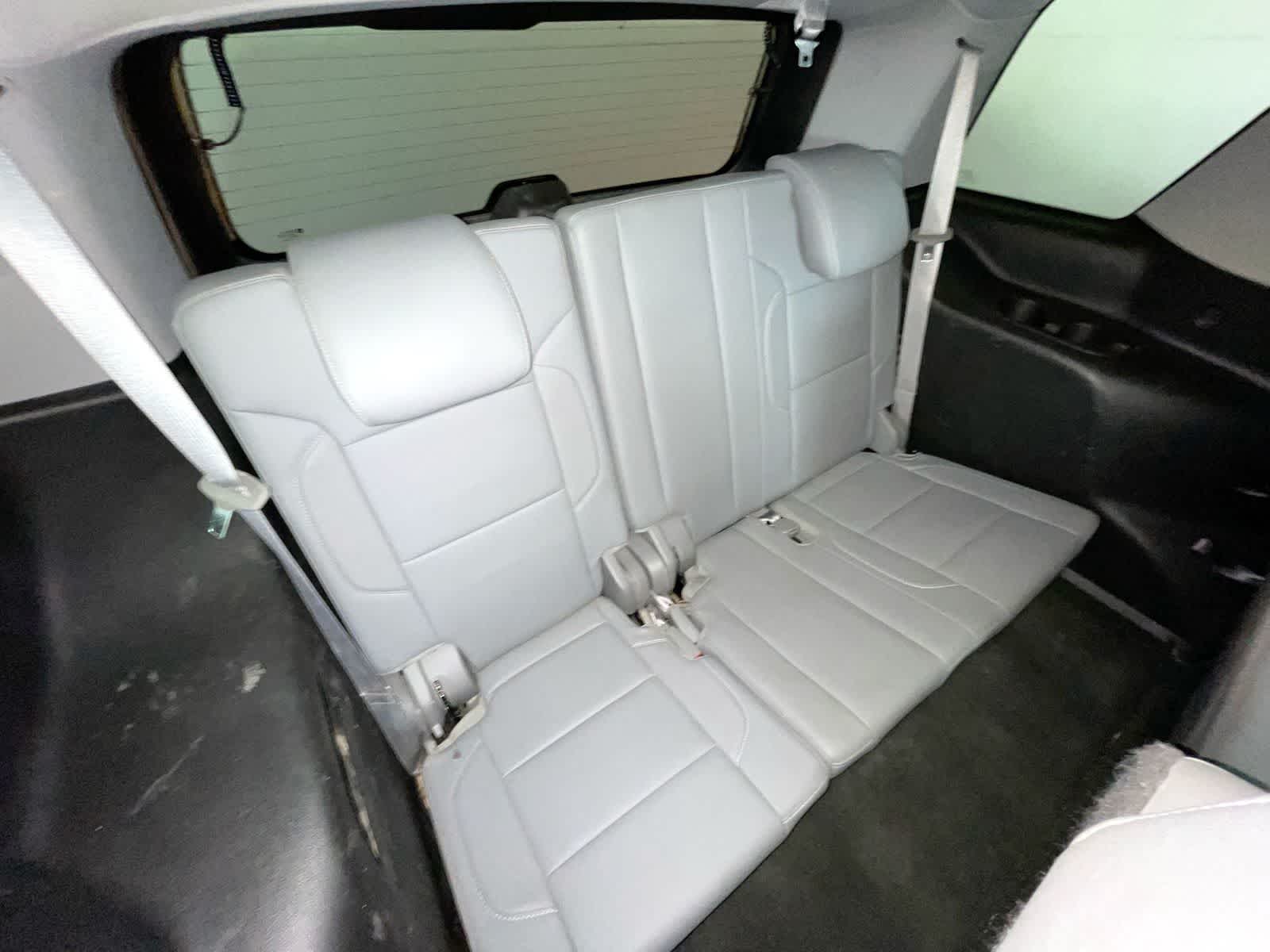 Thumbnail: 2016 Chevrolet Tahoe - 16