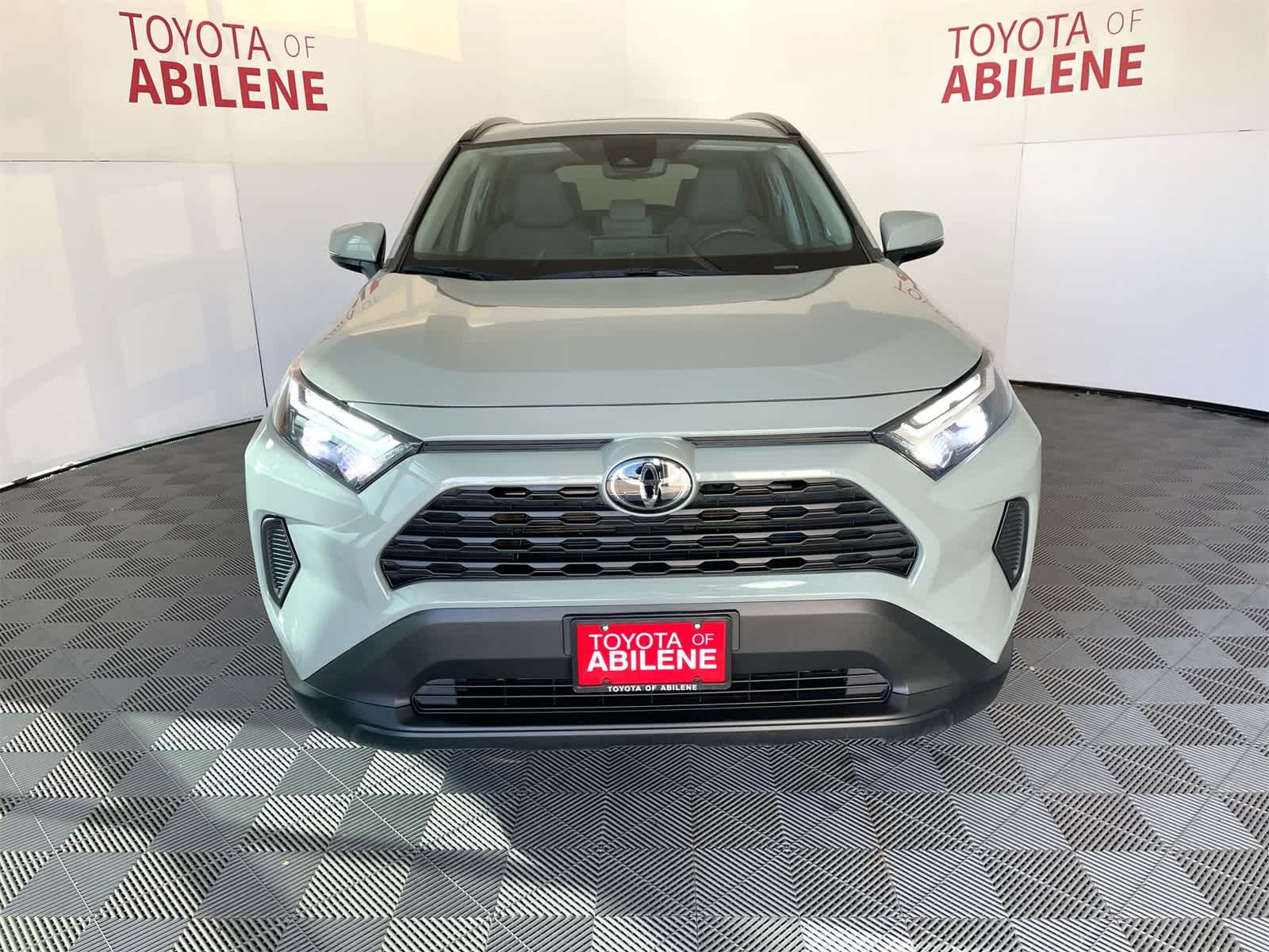 Thumbnail: 2023 Toyota RAV4 - 8