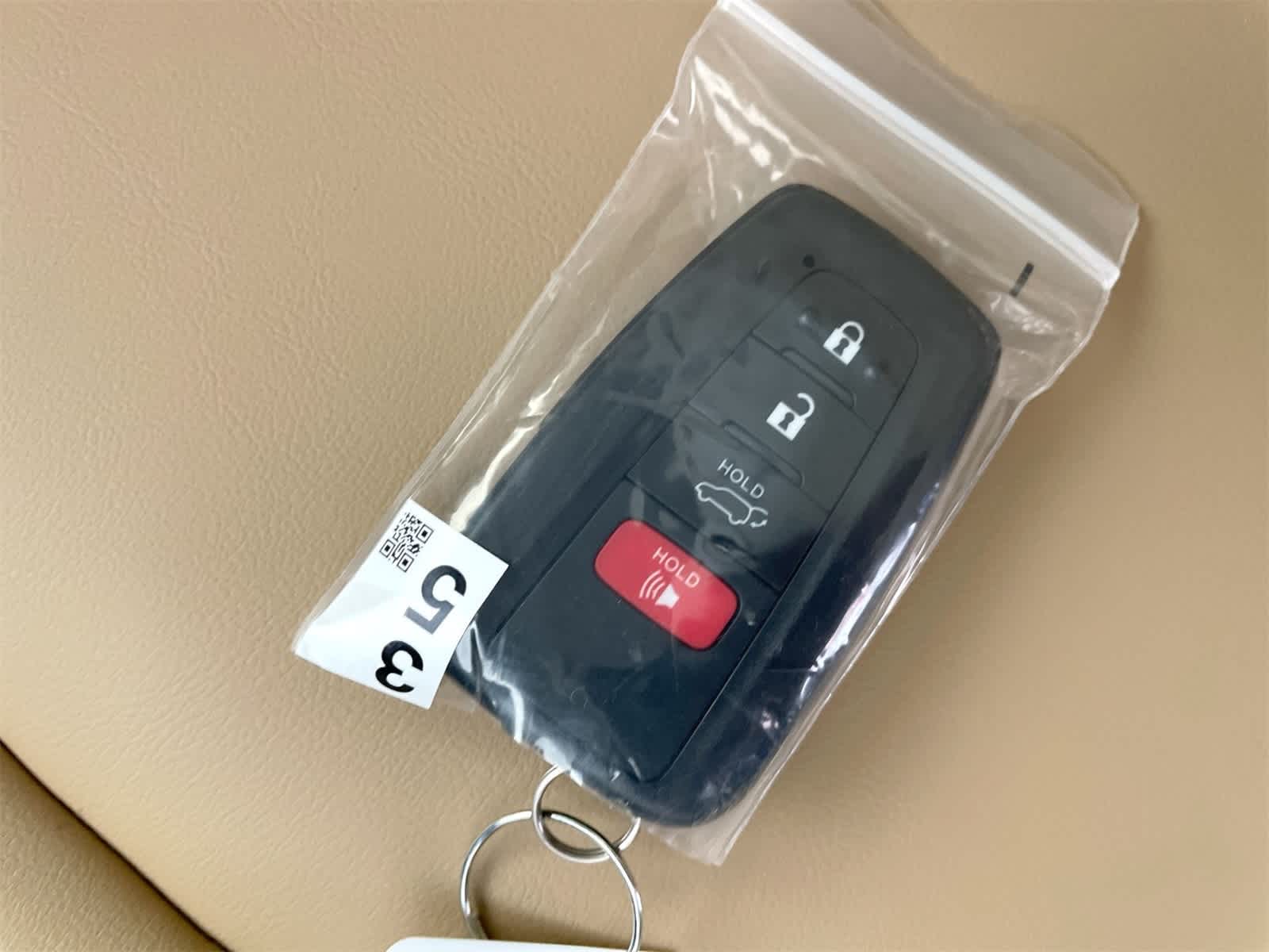 Thumbnail: 2025 Toyota RAV4 - 28