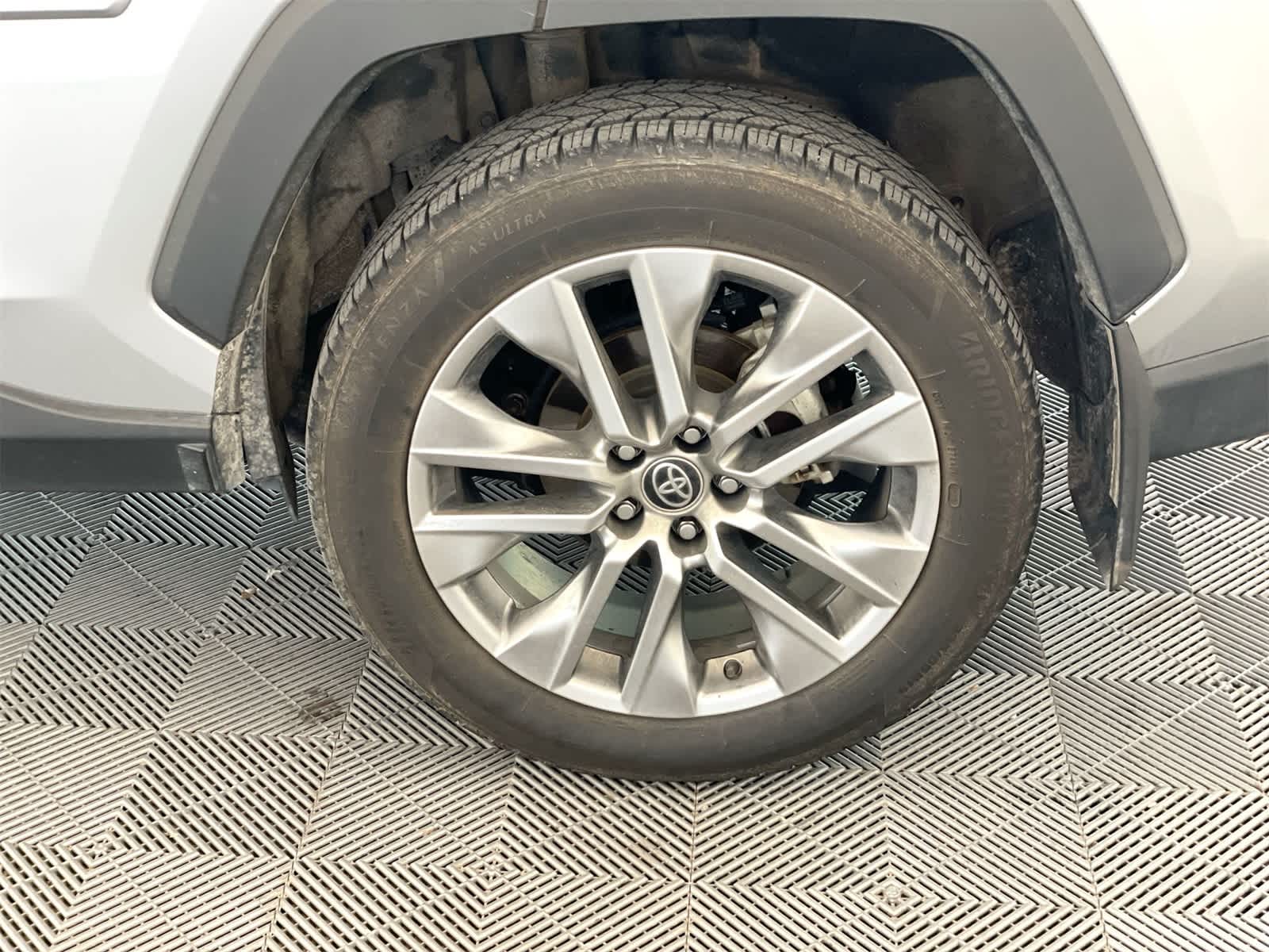 Thumbnail: 2022 Toyota RAV4 - 26