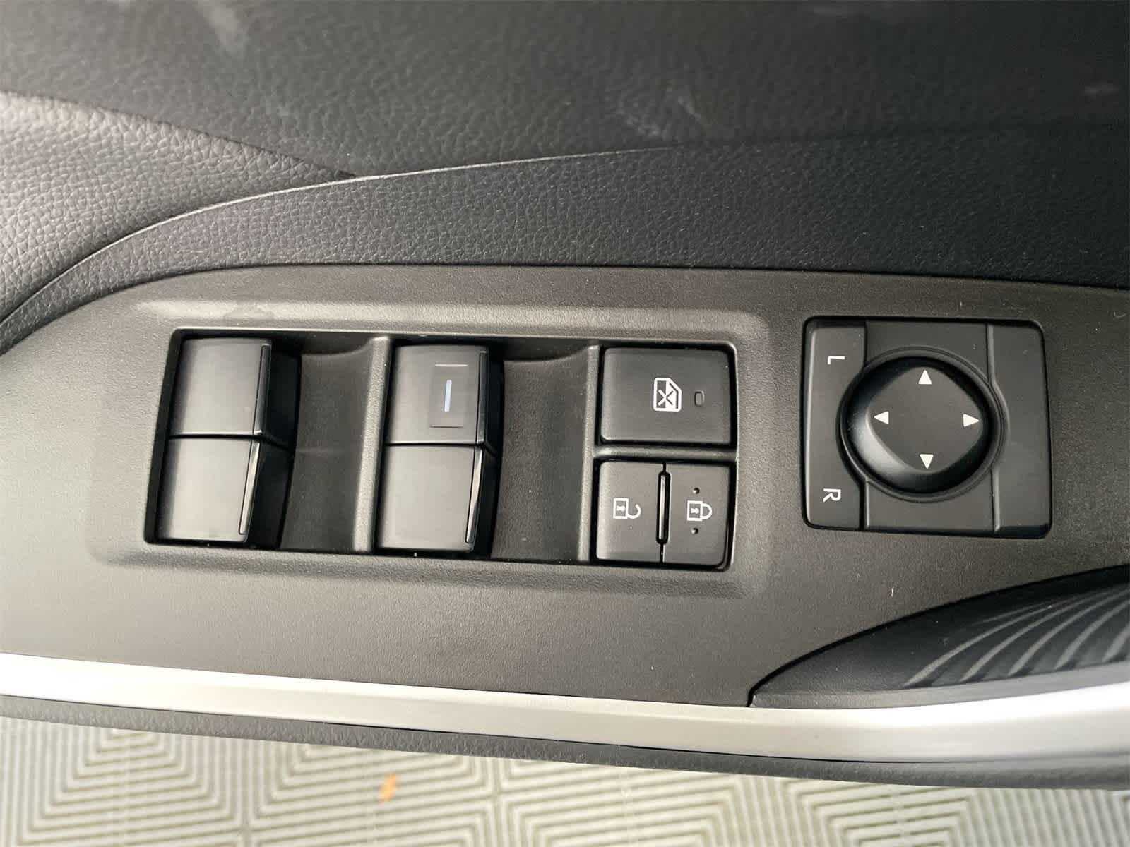 Thumbnail: 2025 Toyota RAV4 - 11