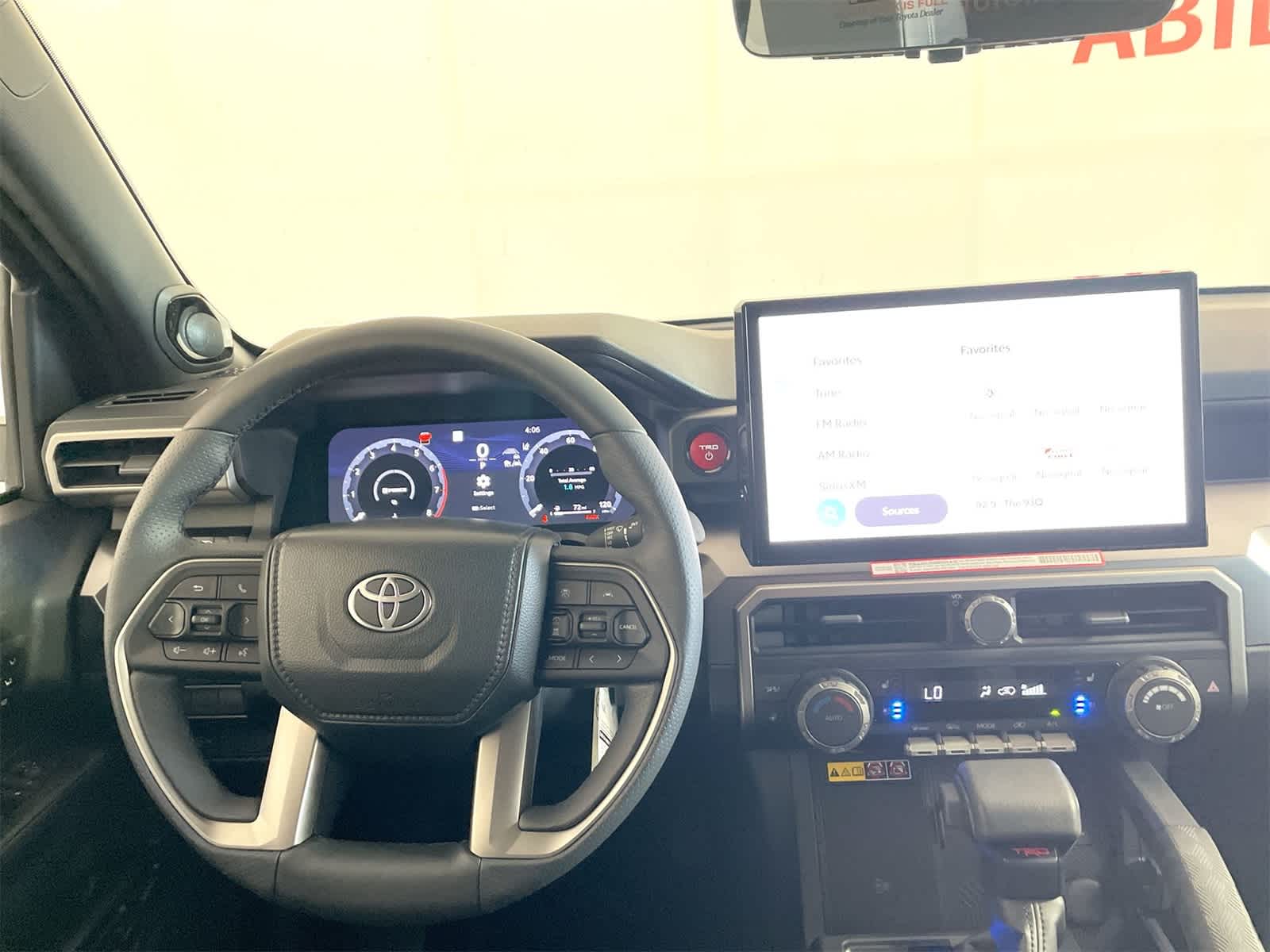 Thumbnail: 2025 Toyota 4Runner - 16