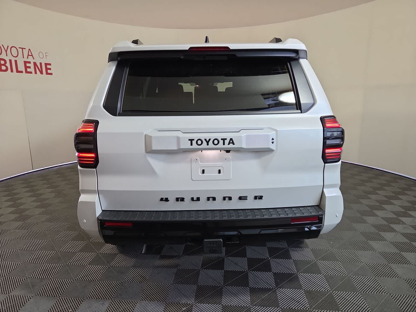 Thumbnail: 2026 Toyota 4Runner - 4