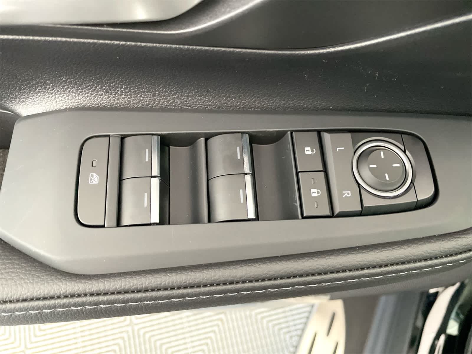 Thumbnail: 2026 Toyota Grand Highlander - 12