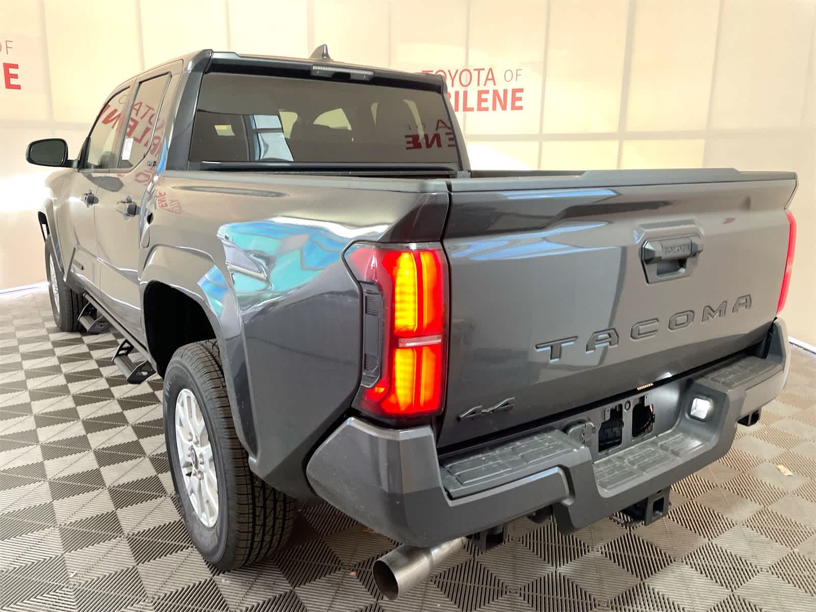 Thumbnail: 2025 Toyota Tacoma - 3
