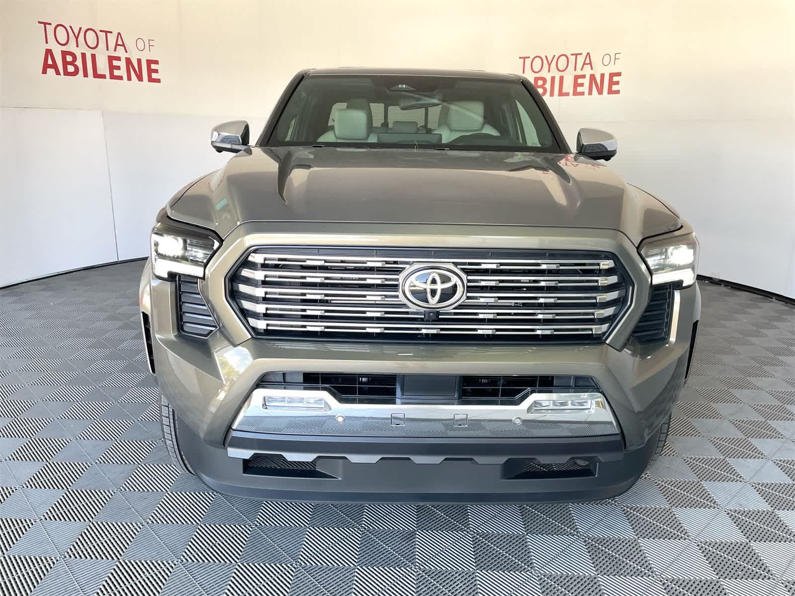 Thumbnail: 2025 Toyota Tacoma - 9