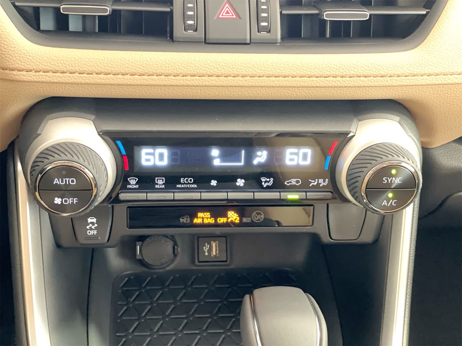 Thumbnail: 2025 Toyota RAV4 - 22