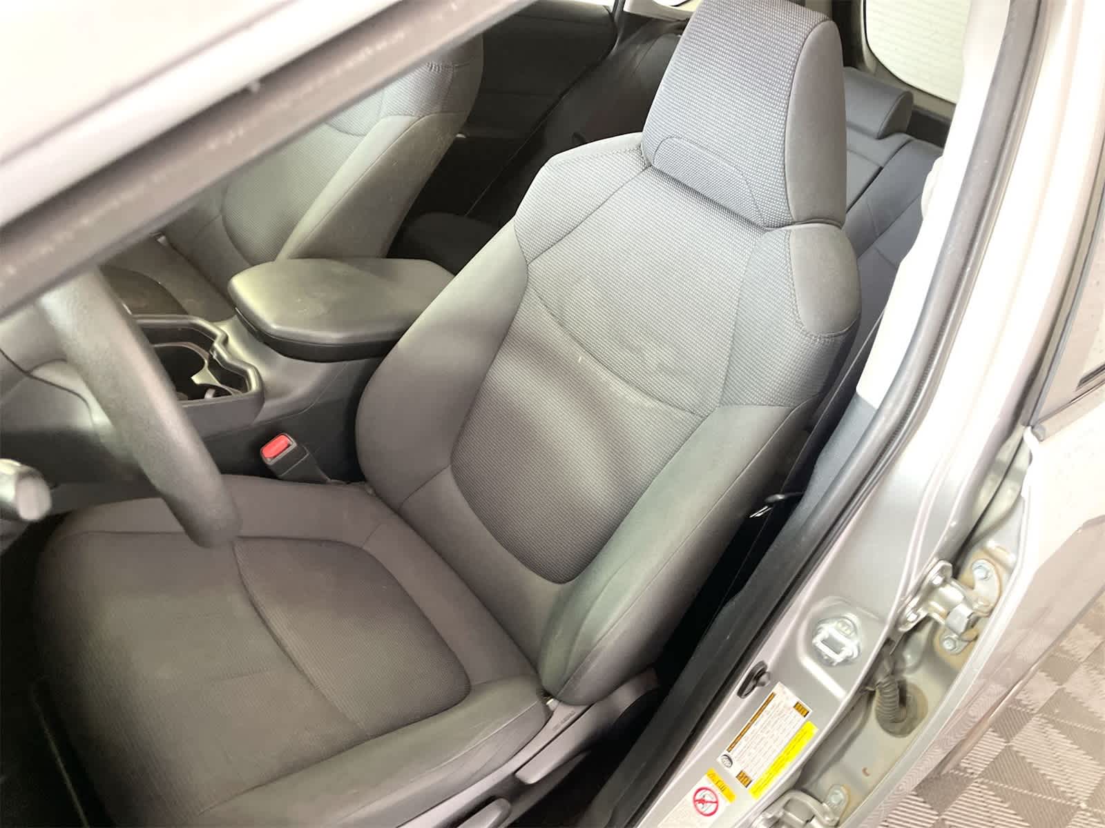 Thumbnail: 2019 Toyota RAV4 - 9