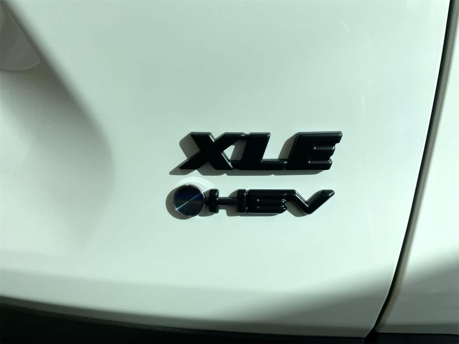 Thumbnail: 2025 Toyota RAV4 - 6