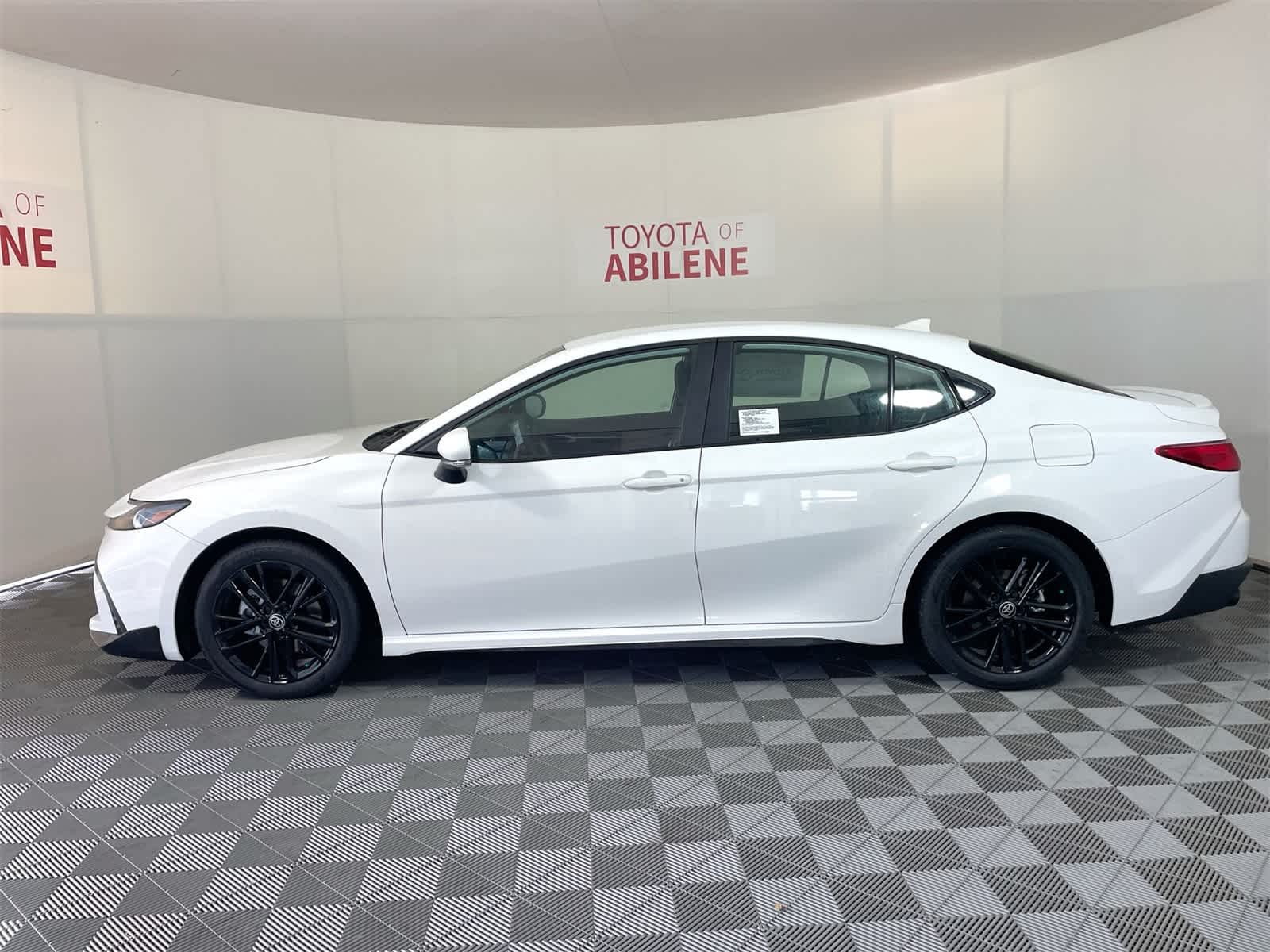 Thumbnail: 2025 Toyota Camry - 2