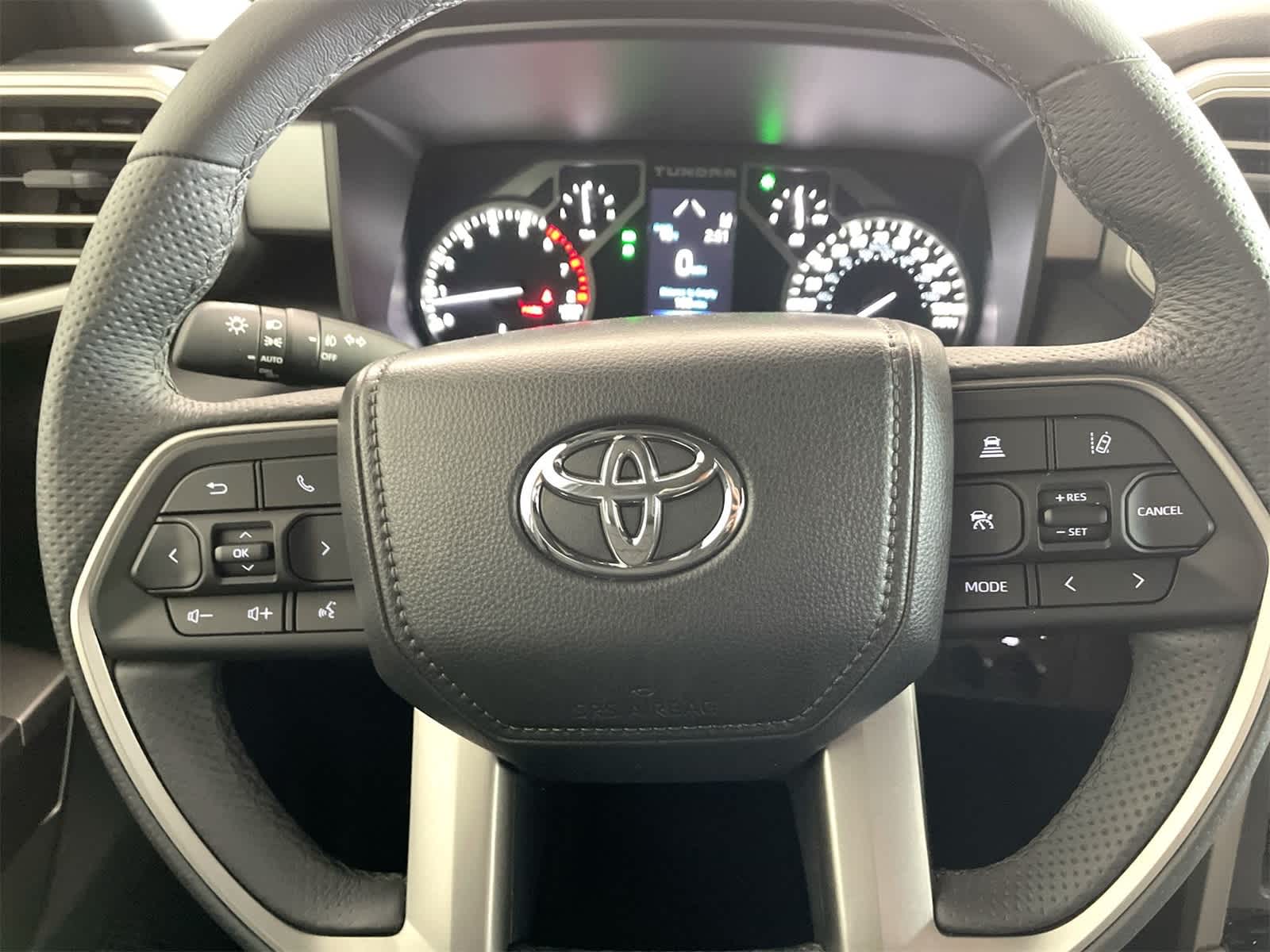 Thumbnail: 2025 Toyota Tundra - 18