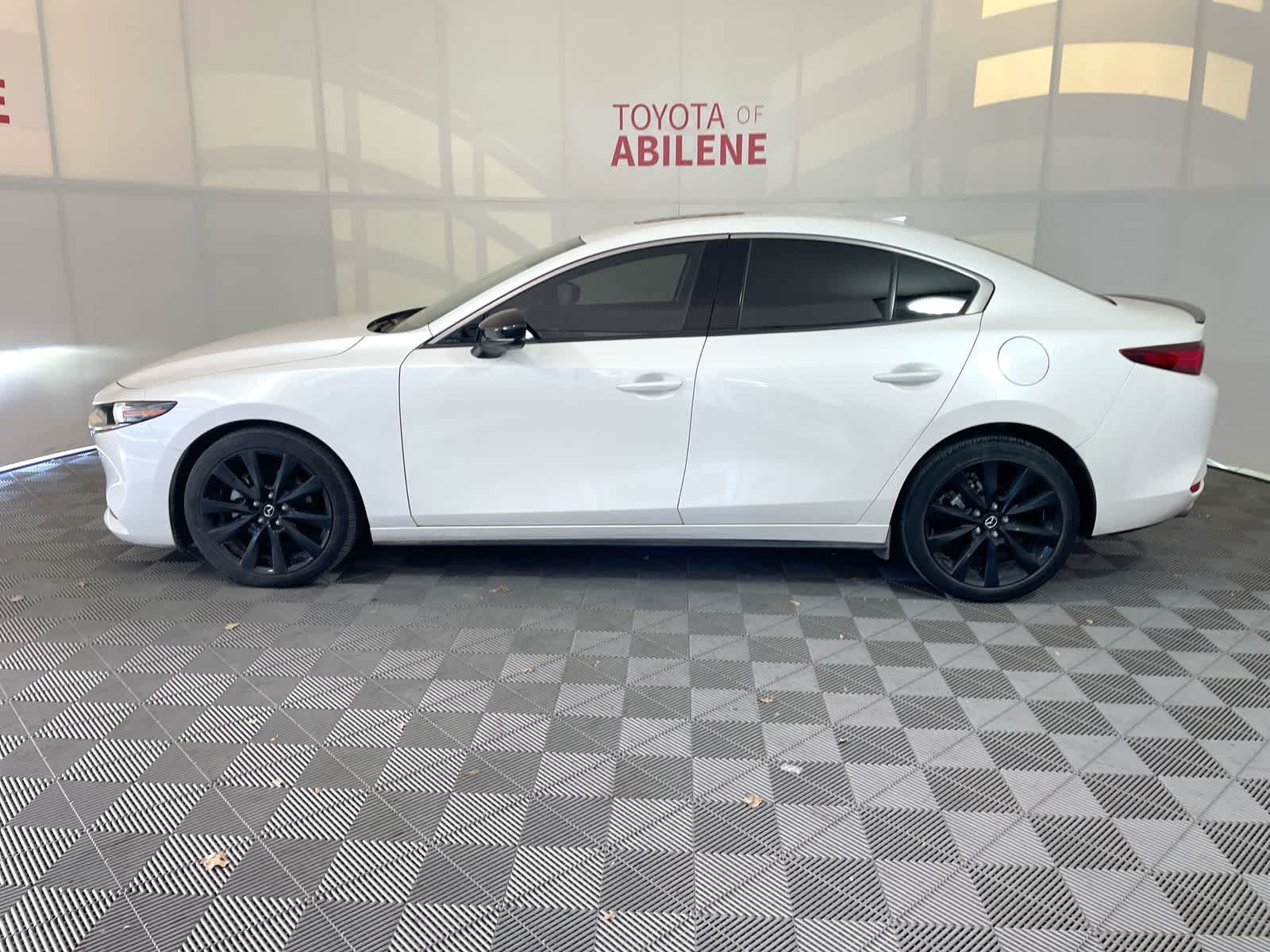 Thumbnail: 2023 Mazda Mazda3 - 2