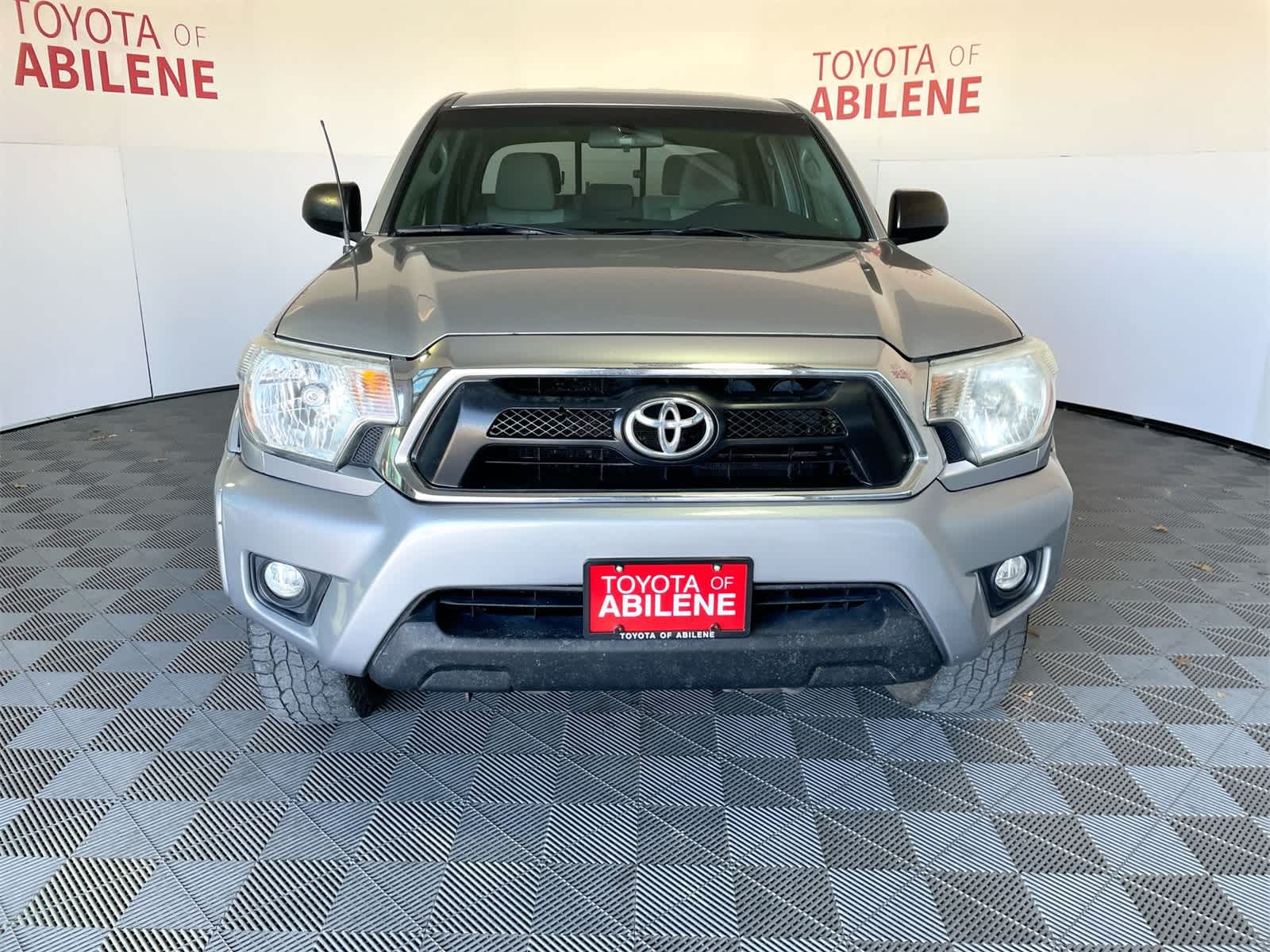 Thumbnail: 2015 Toyota Tacoma - 7