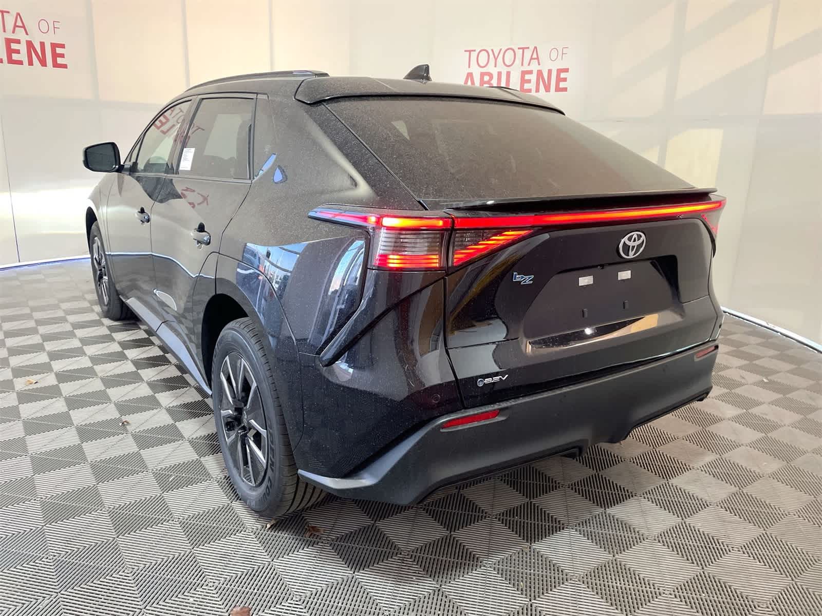 Thumbnail: 2026 Toyota bZ - 2