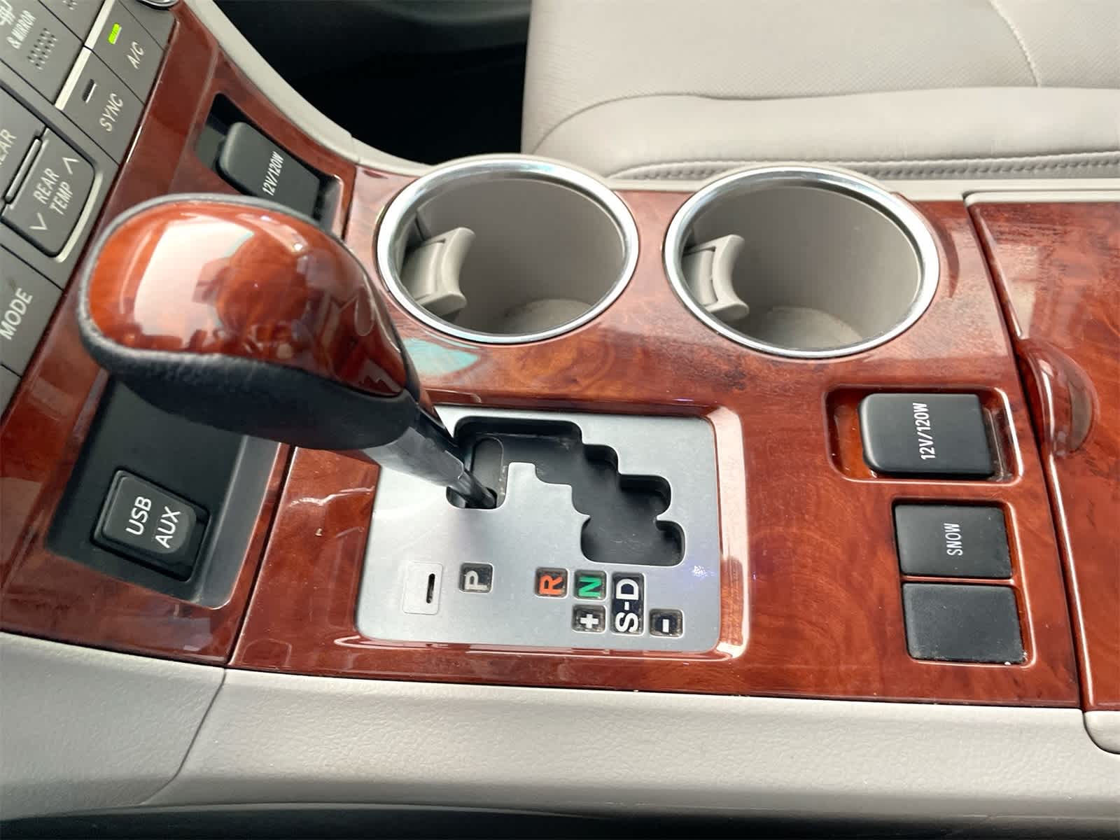 Thumbnail: 2011 Toyota Highlander - 24