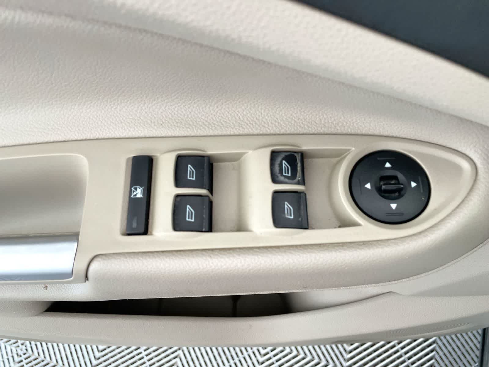 Thumbnail: 2014 Ford Escape - 12